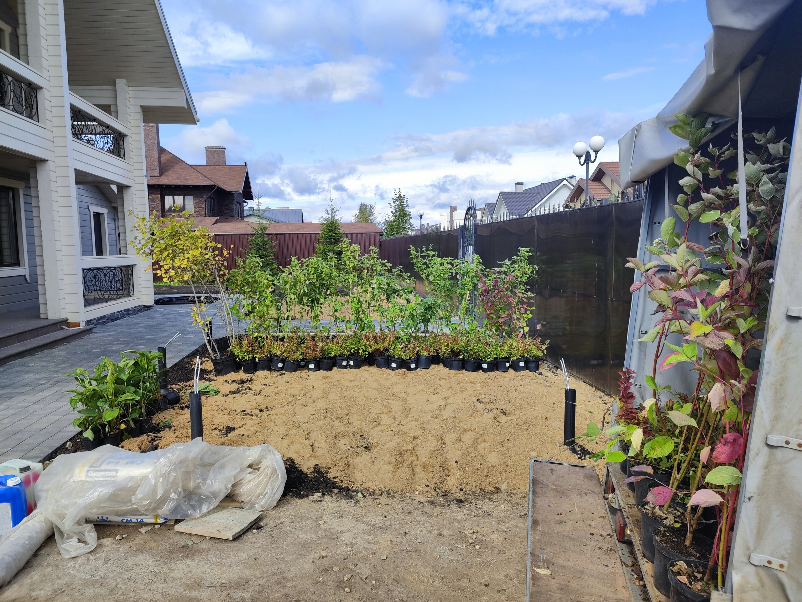 Подбор и посадка растений. Все виды ландшафтных и строительных работ