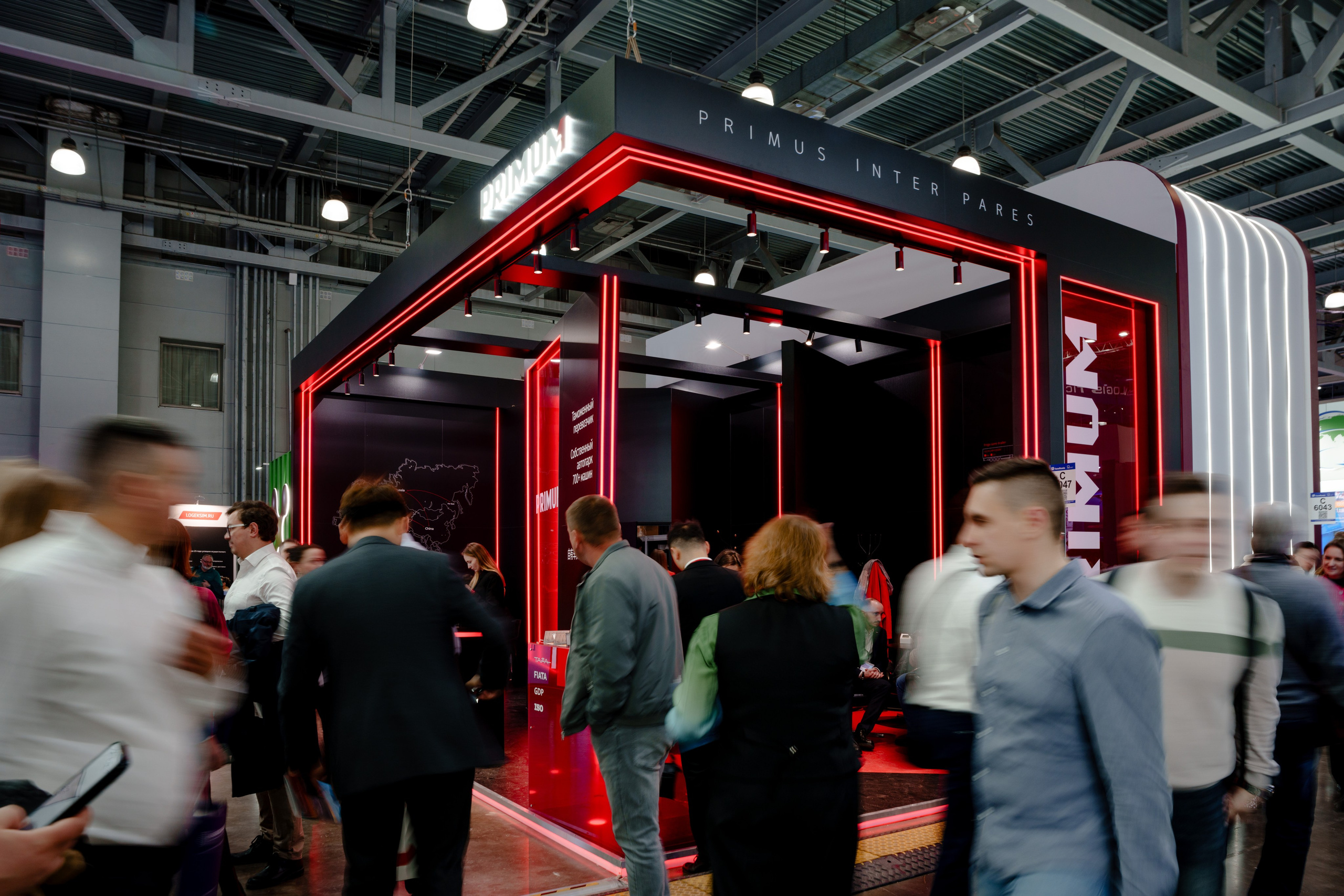 Репортажный фотограф на экспо Крокус. Репортажный фотограф Москва Сергей Дружинин