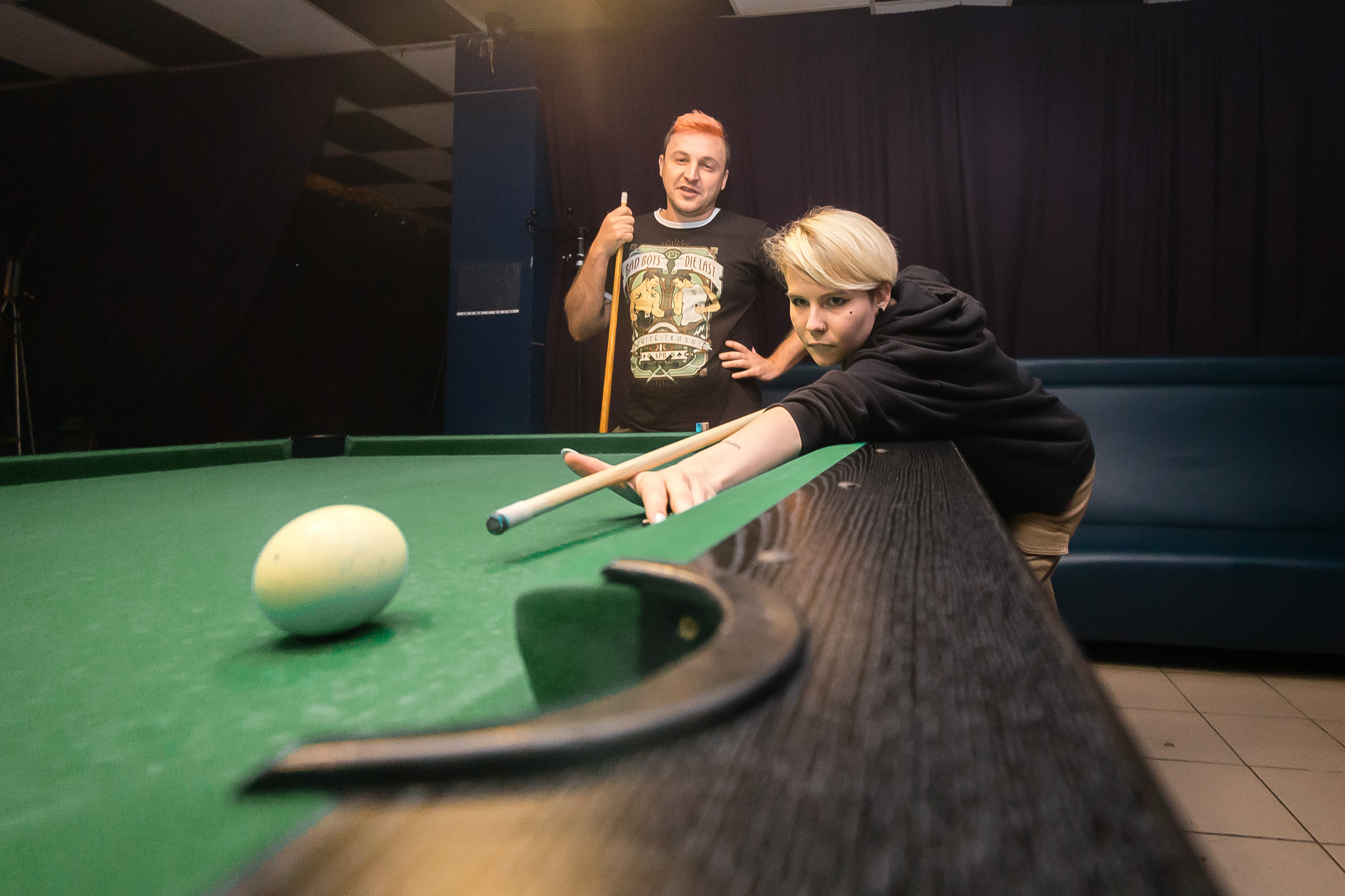 Встреча за бильярдом. Фотографиня Мария Дикова