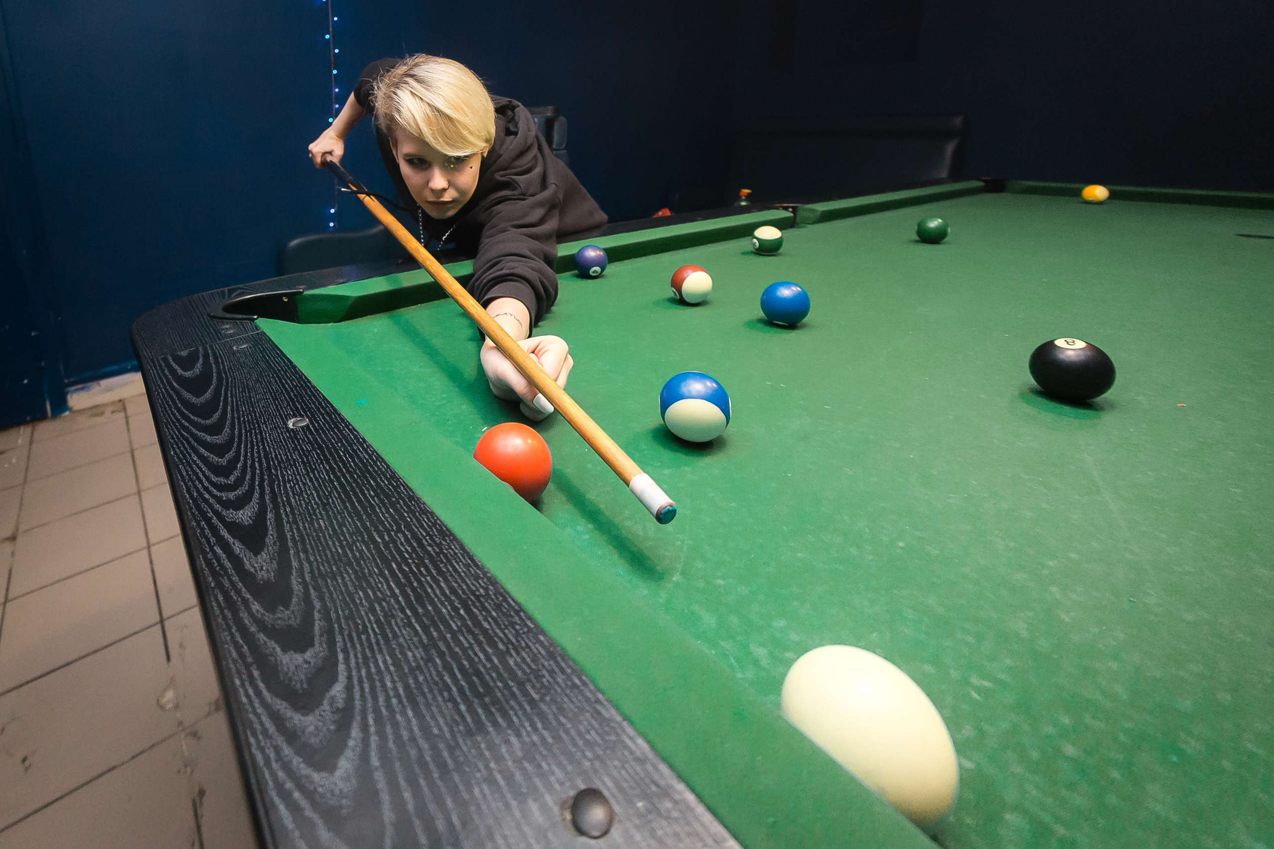 Встреча за бильярдом. Фотографиня Мария Дикова