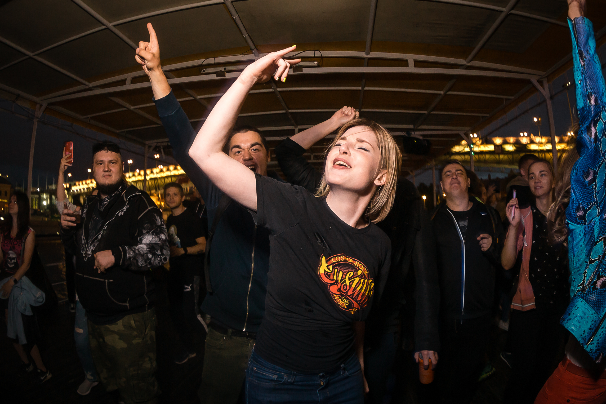 Прогулка на кораблике с Элизиумом. Фотографиня Мария Дикова