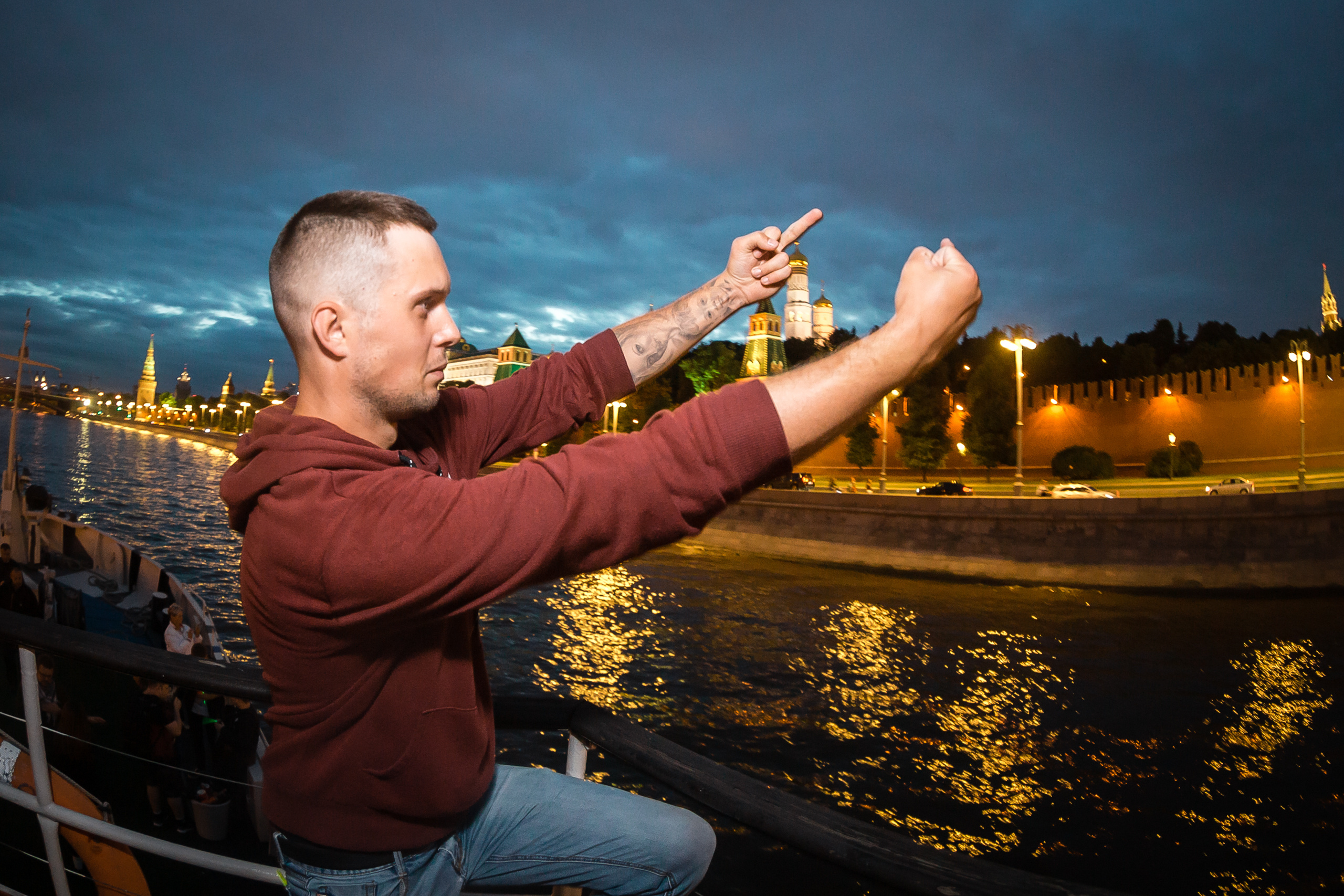 Прогулка на кораблике с Элизиумом. Фотографиня Мария Дикова