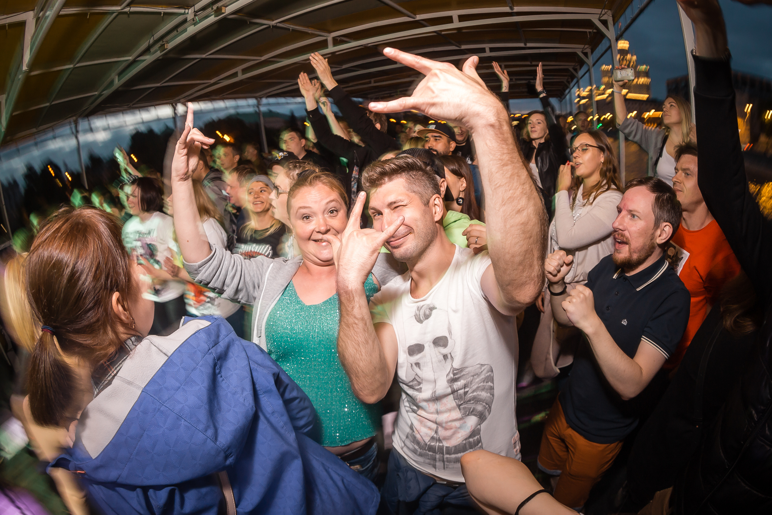 Прогулка на кораблике с Элизиумом. Фотографиня Мария Дикова