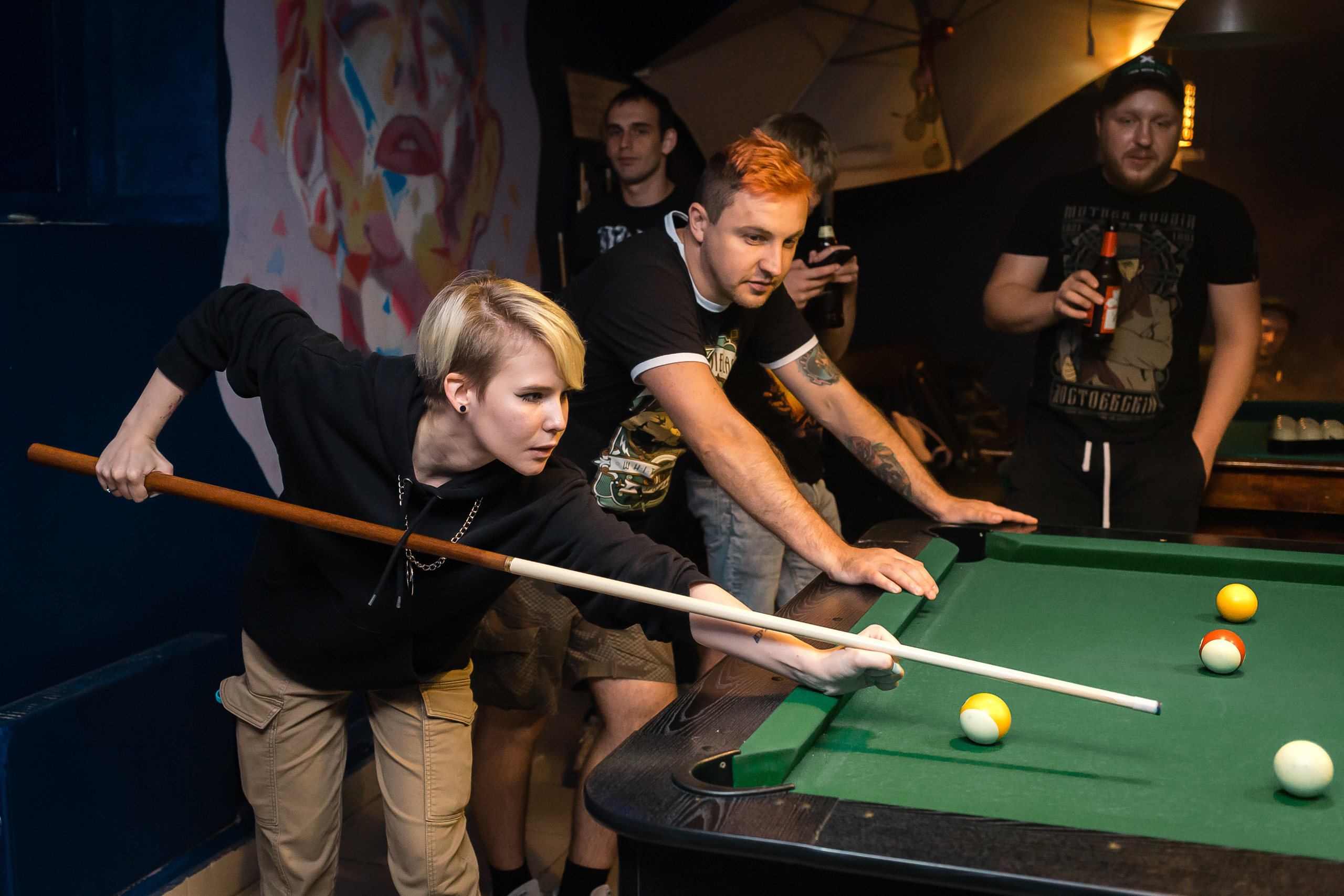 Встреча за бильярдом. Фотографиня Мария Дикова