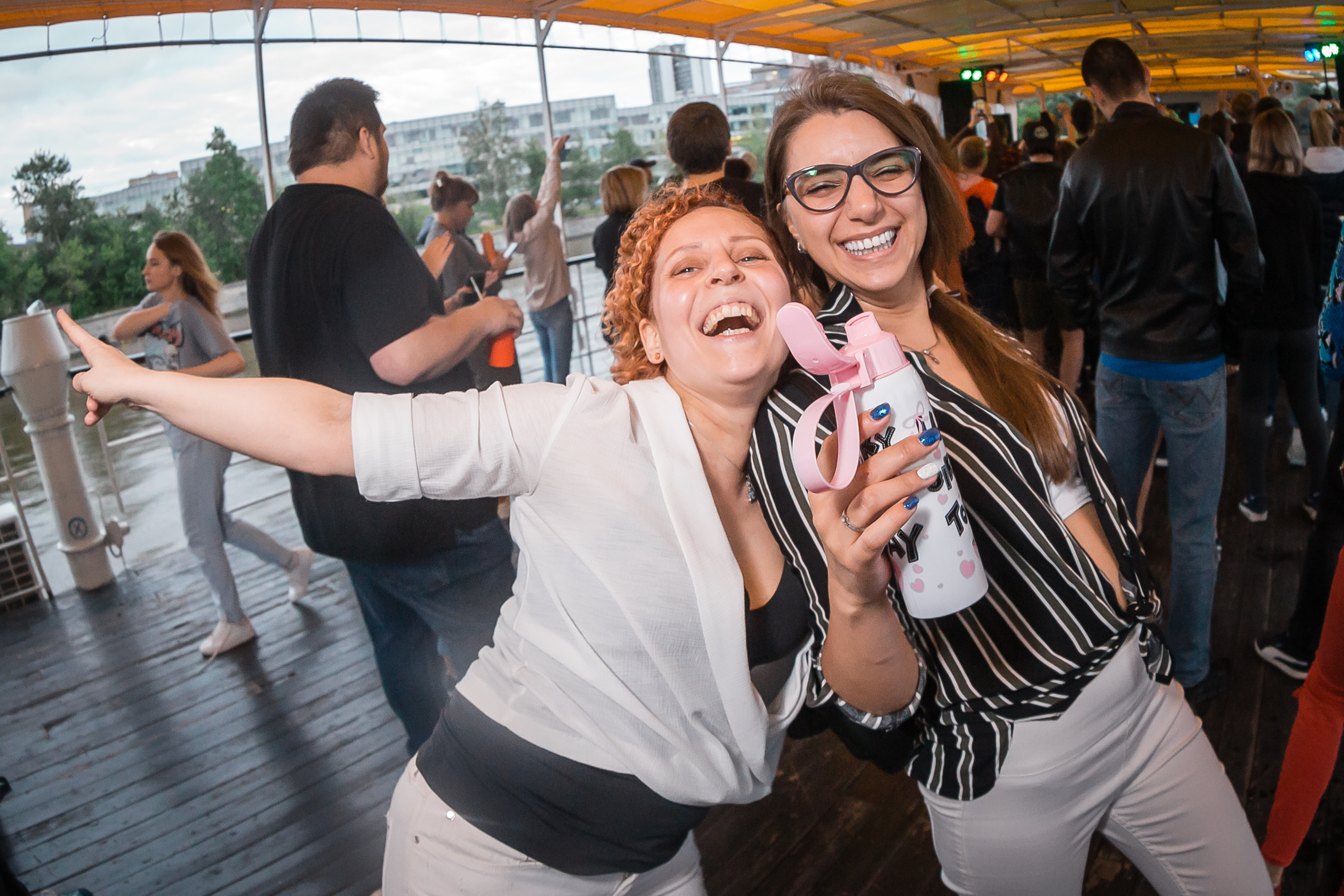 Прогулка на кораблике с Элизиумом. Фотографиня Мария Дикова