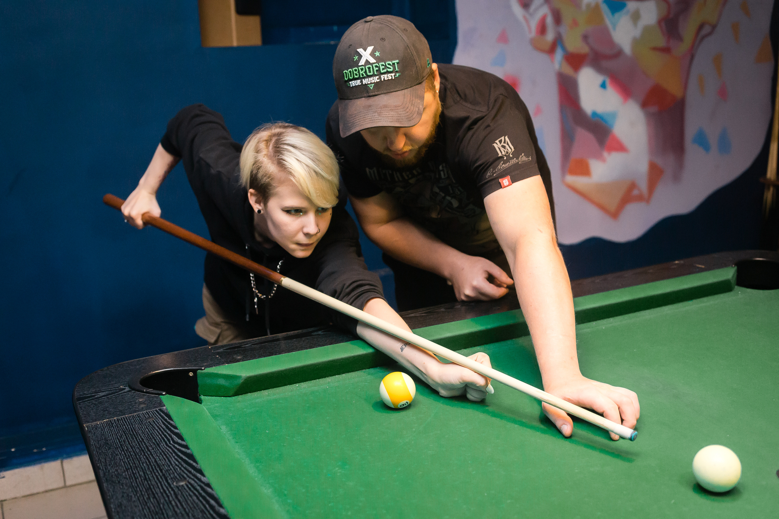 Встреча за бильярдом. Фотографиня Мария Дикова