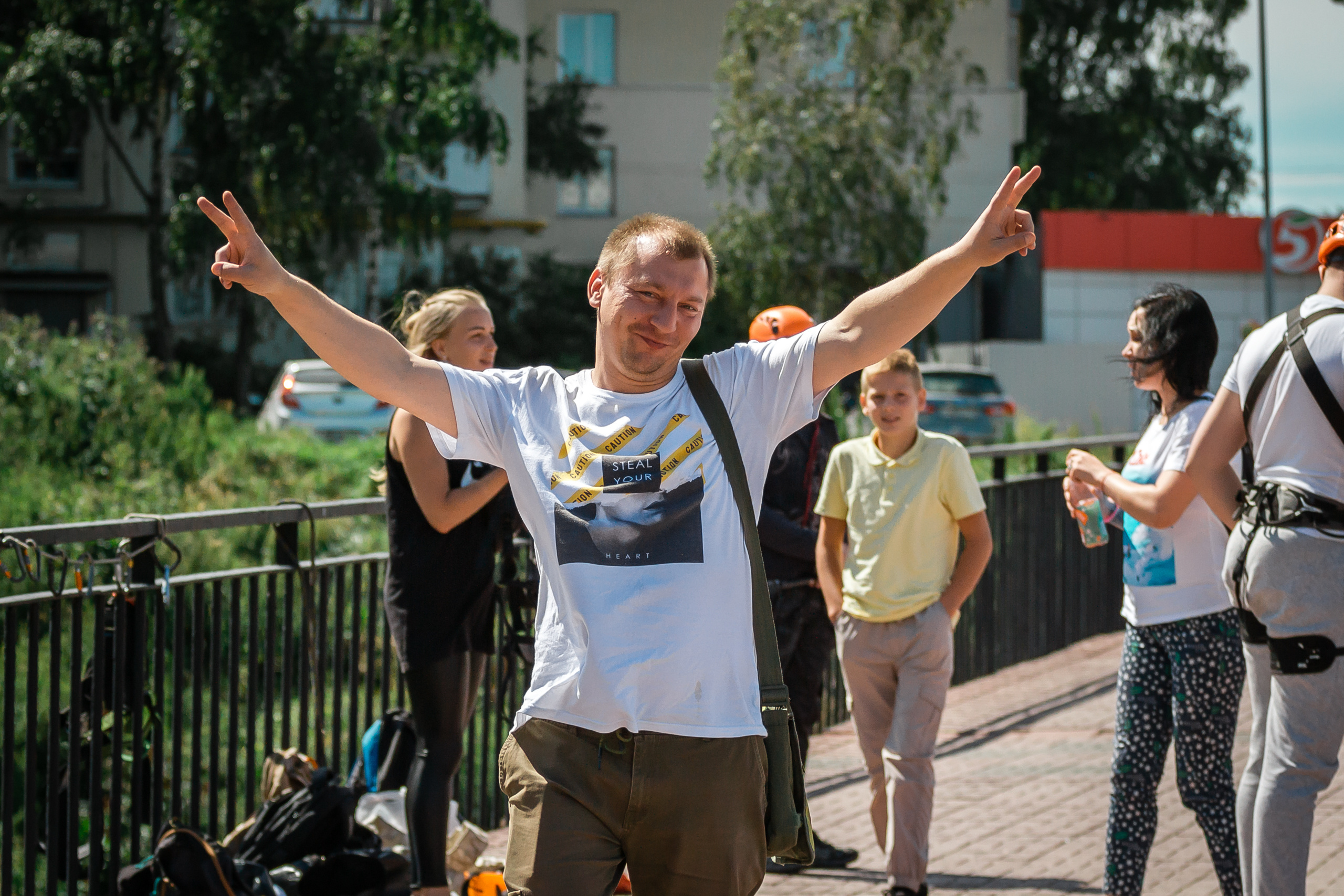 G.team — мост на Федоровского. Фотографиня Мария Дикова