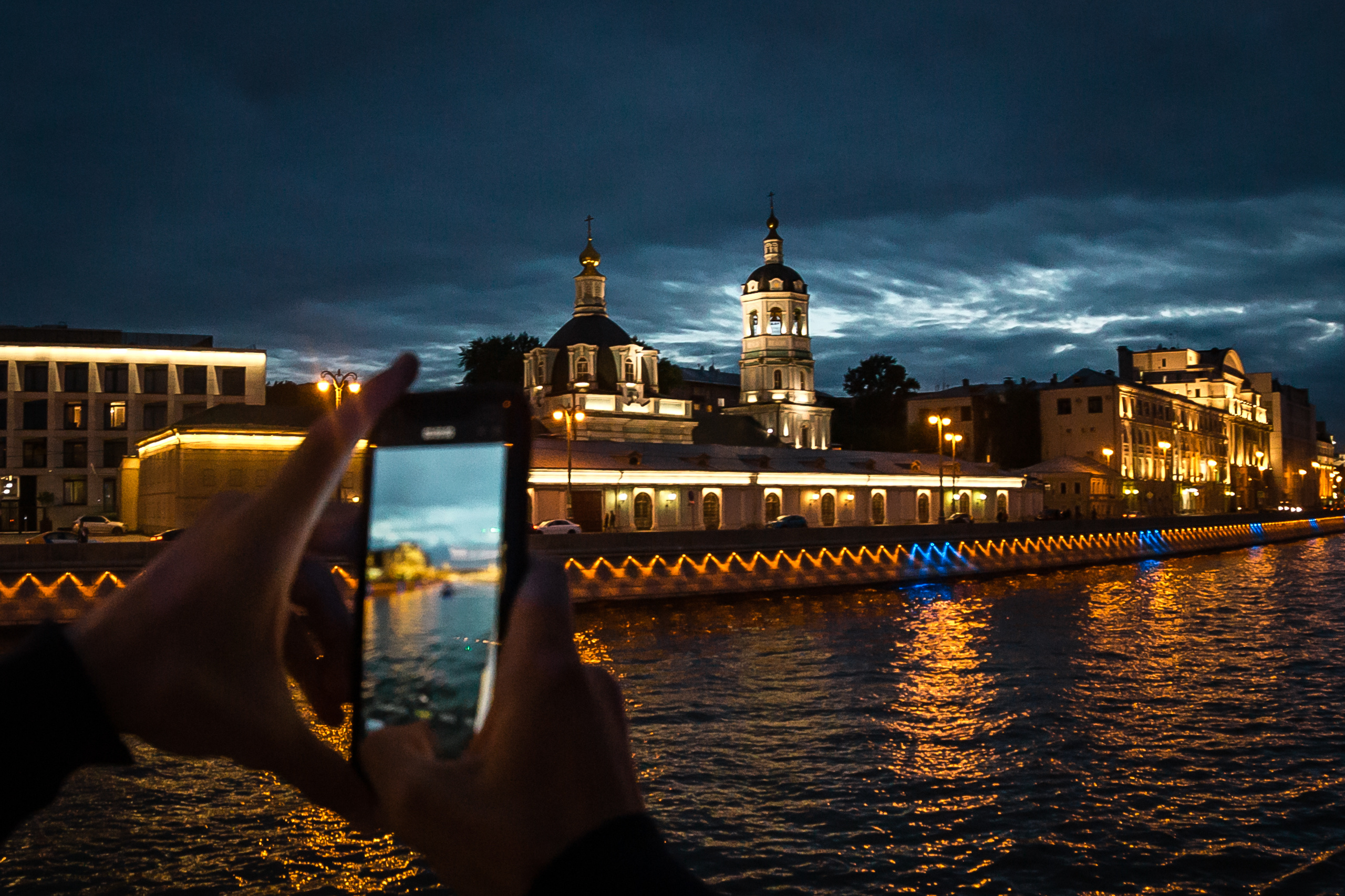 Прогулка на кораблике с Элизиумом. Фотографиня Мария Дикова