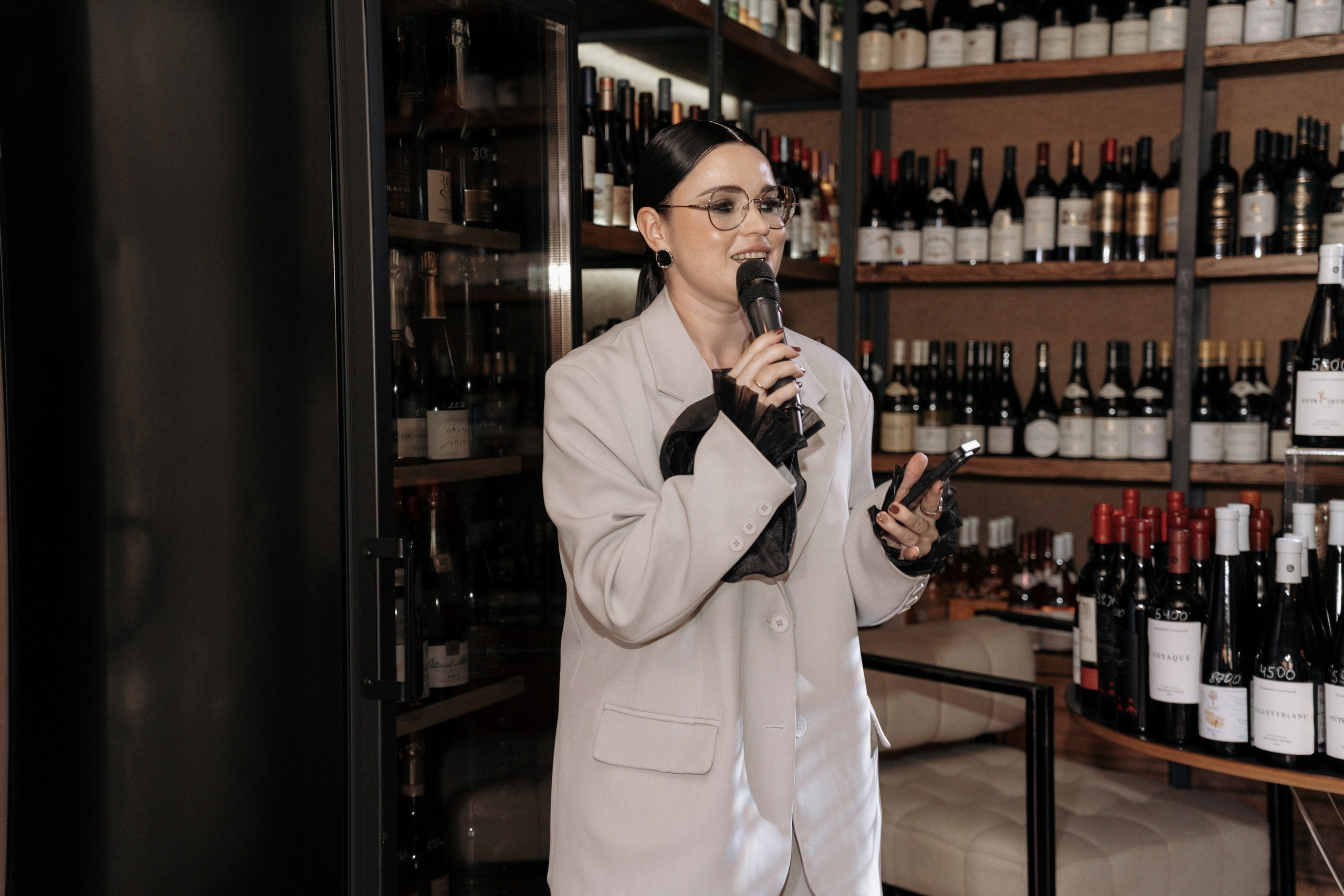 Свадьба Анастасии и Евгения, Картинная галерея, прогулка в лесу. Ресторан «Хлеб и Винотека». Свадебный фотограф в Тамбове Павел Четвертков