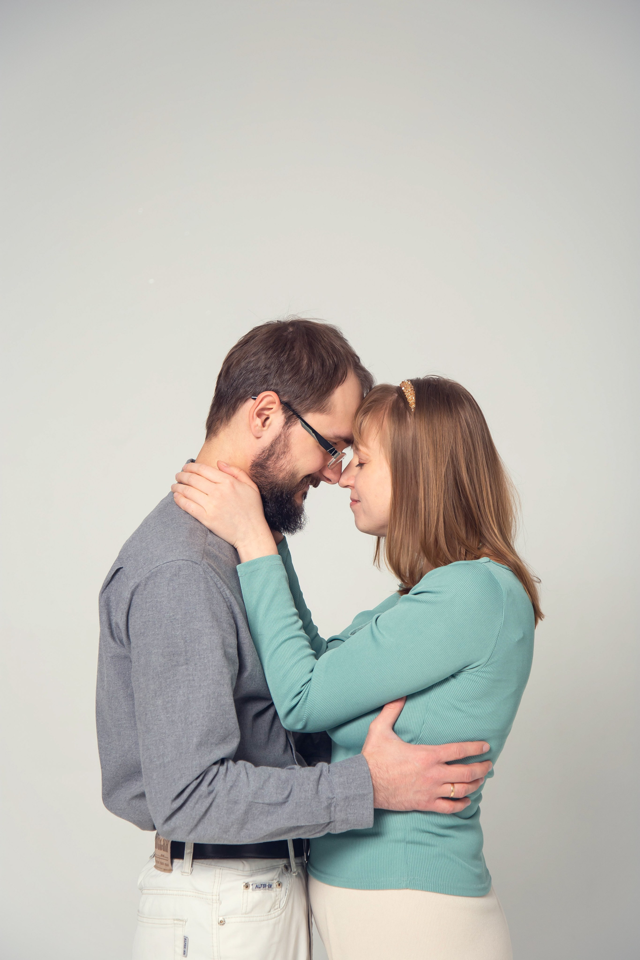 Семейная фотосессия в студии PHOTO ZALL в Москве. Семейный фотограф в Москве Влада Лунина