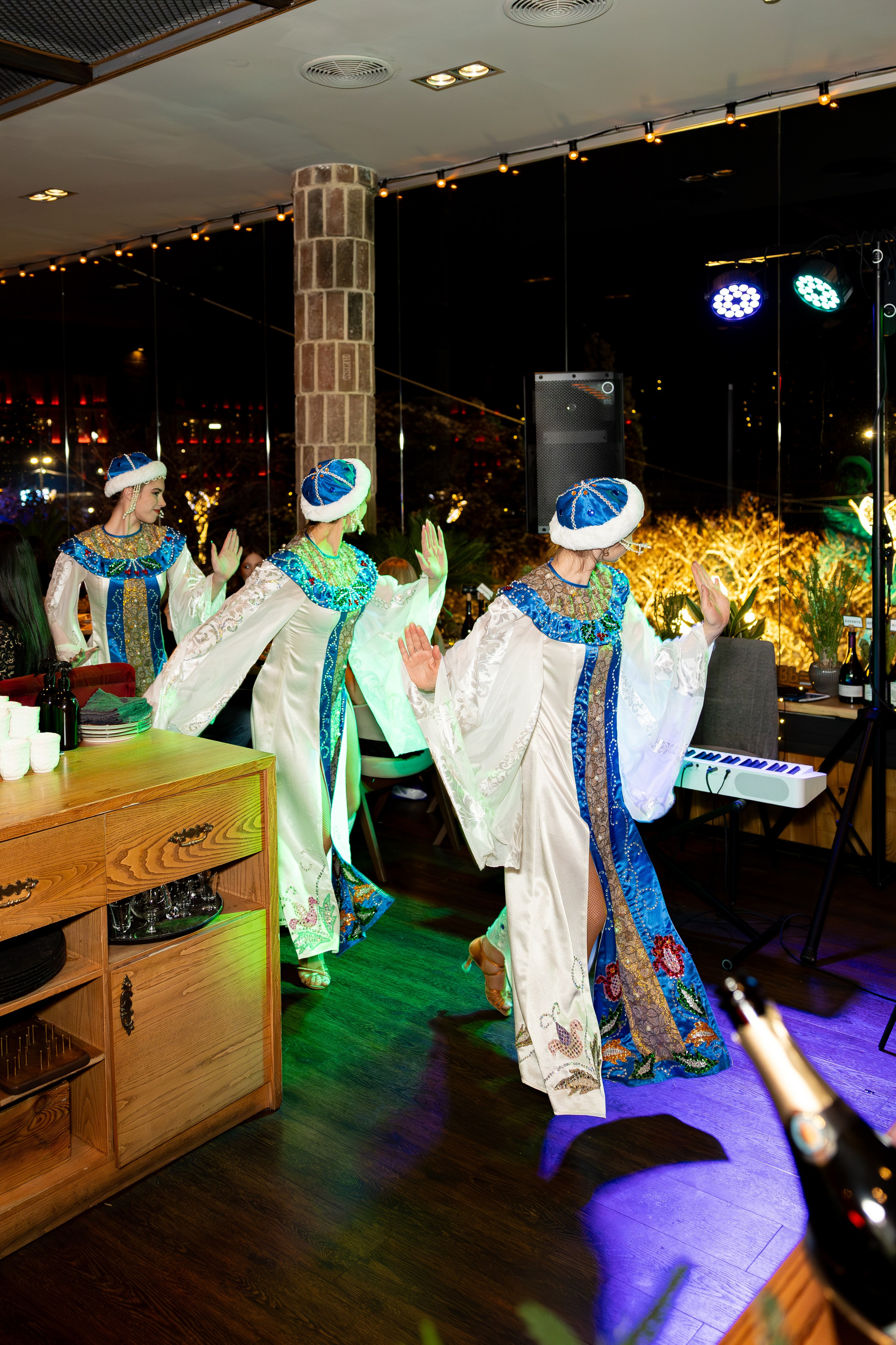 Новогодняя ночь 2026 в панорамном ресторане «Чайка». Дженбаз Павел — фотограф в Ялте