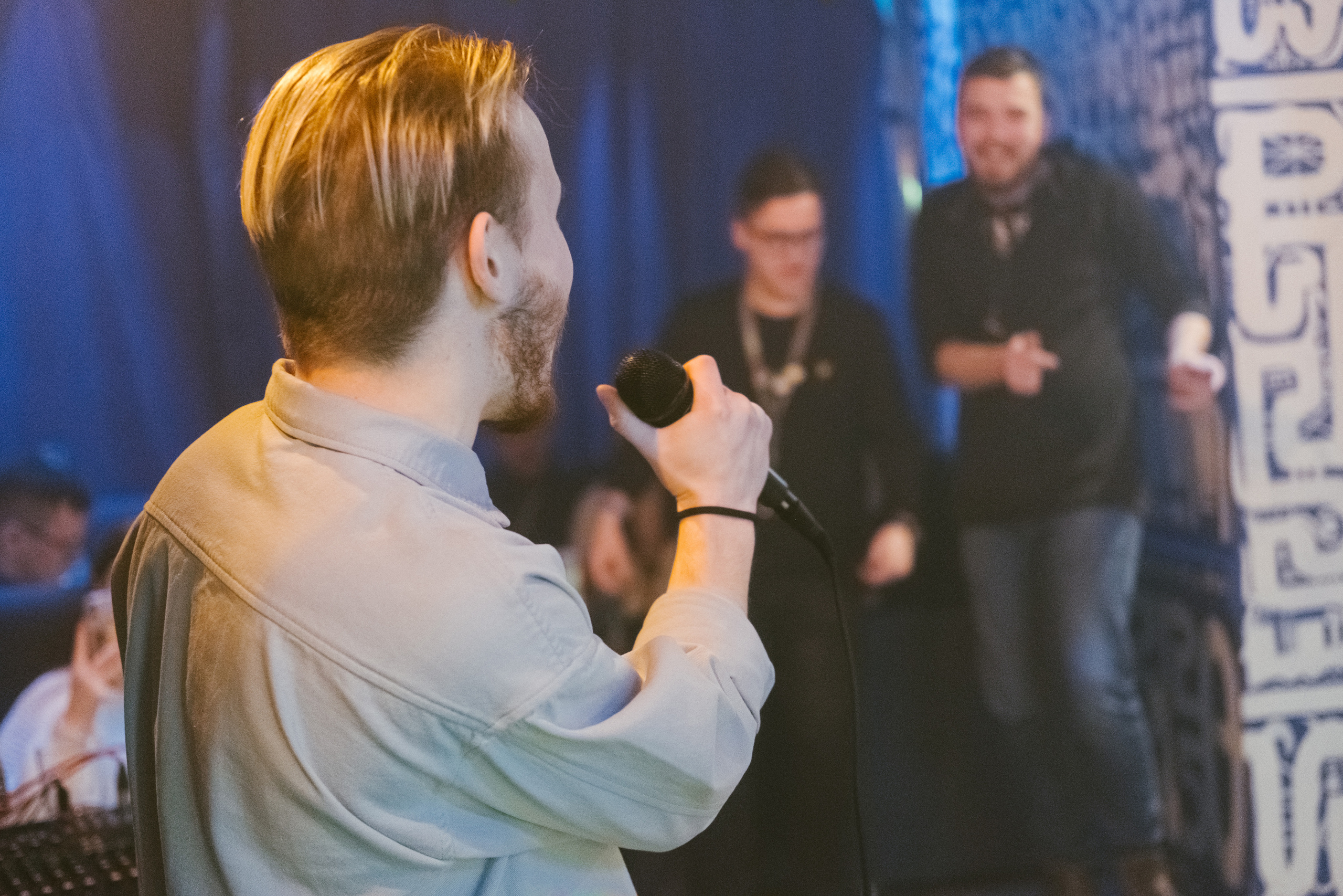 Концерт в кальянной Мистери. Фотограф в Иркутске Анна Мирошникова