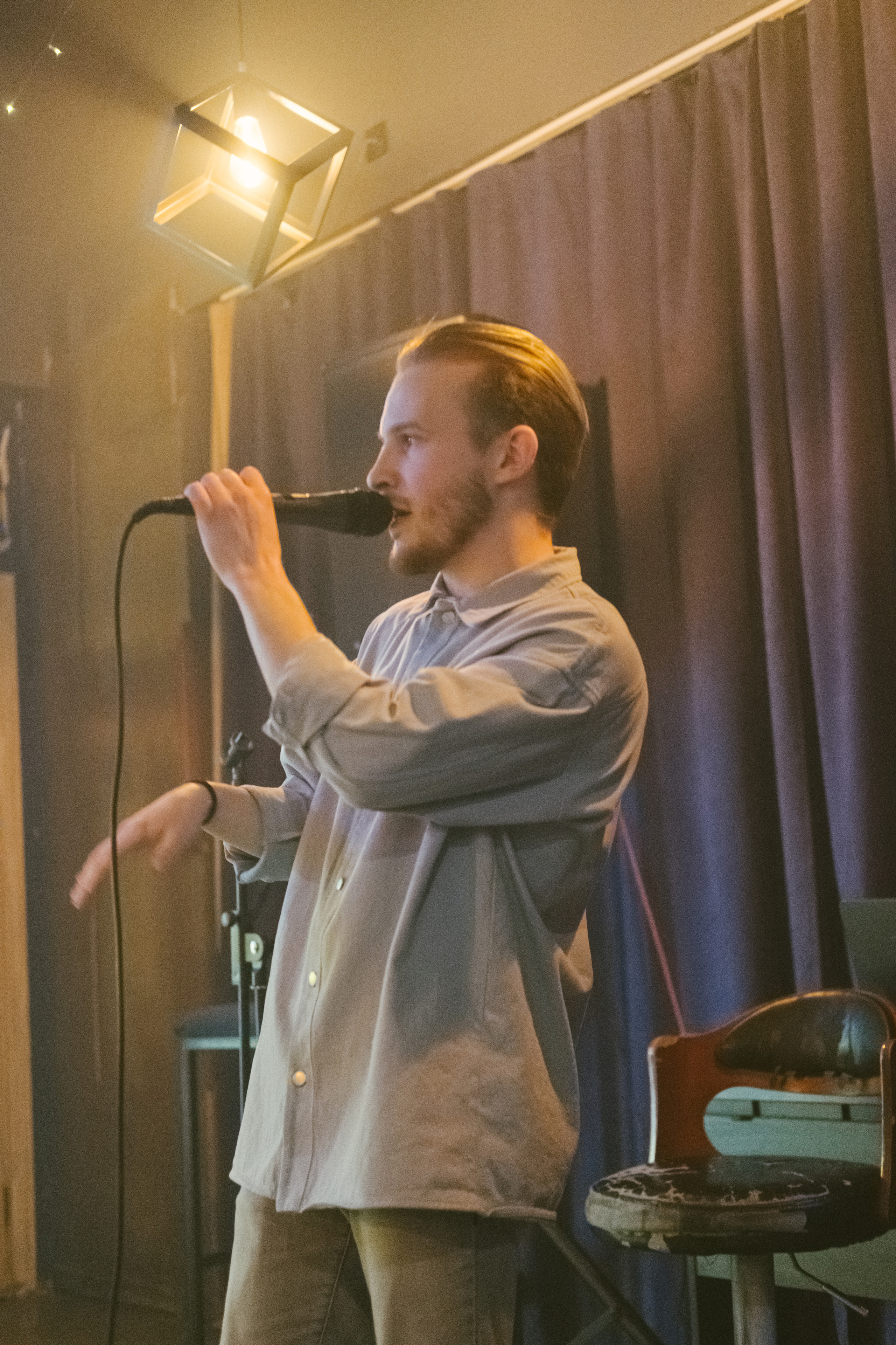 Концерт в кальянной Мистери. Фотограф в Иркутске Анна Мирошникова