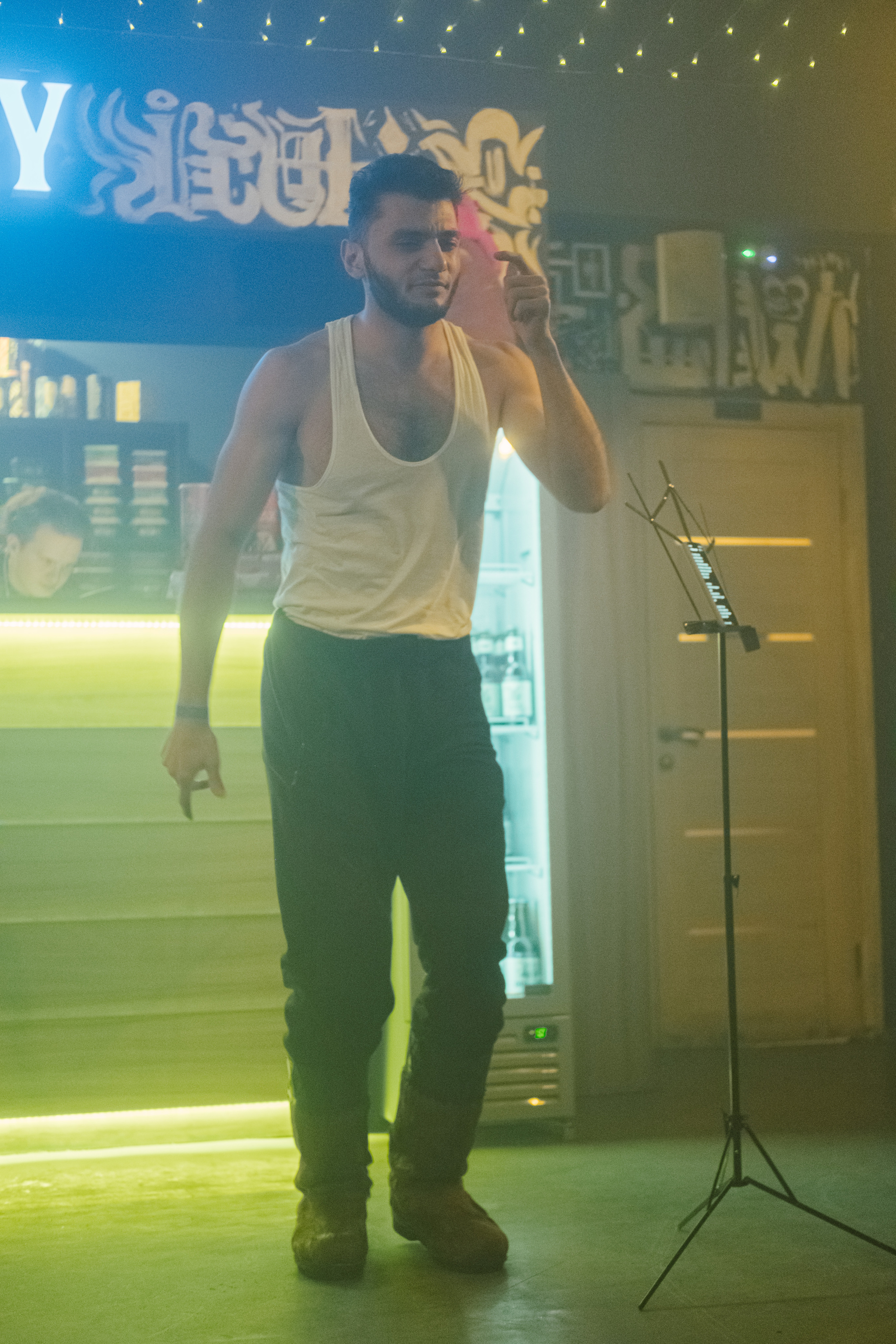 Концерт в кальянной Мистери. Фотограф в Иркутске Анна Мирошникова