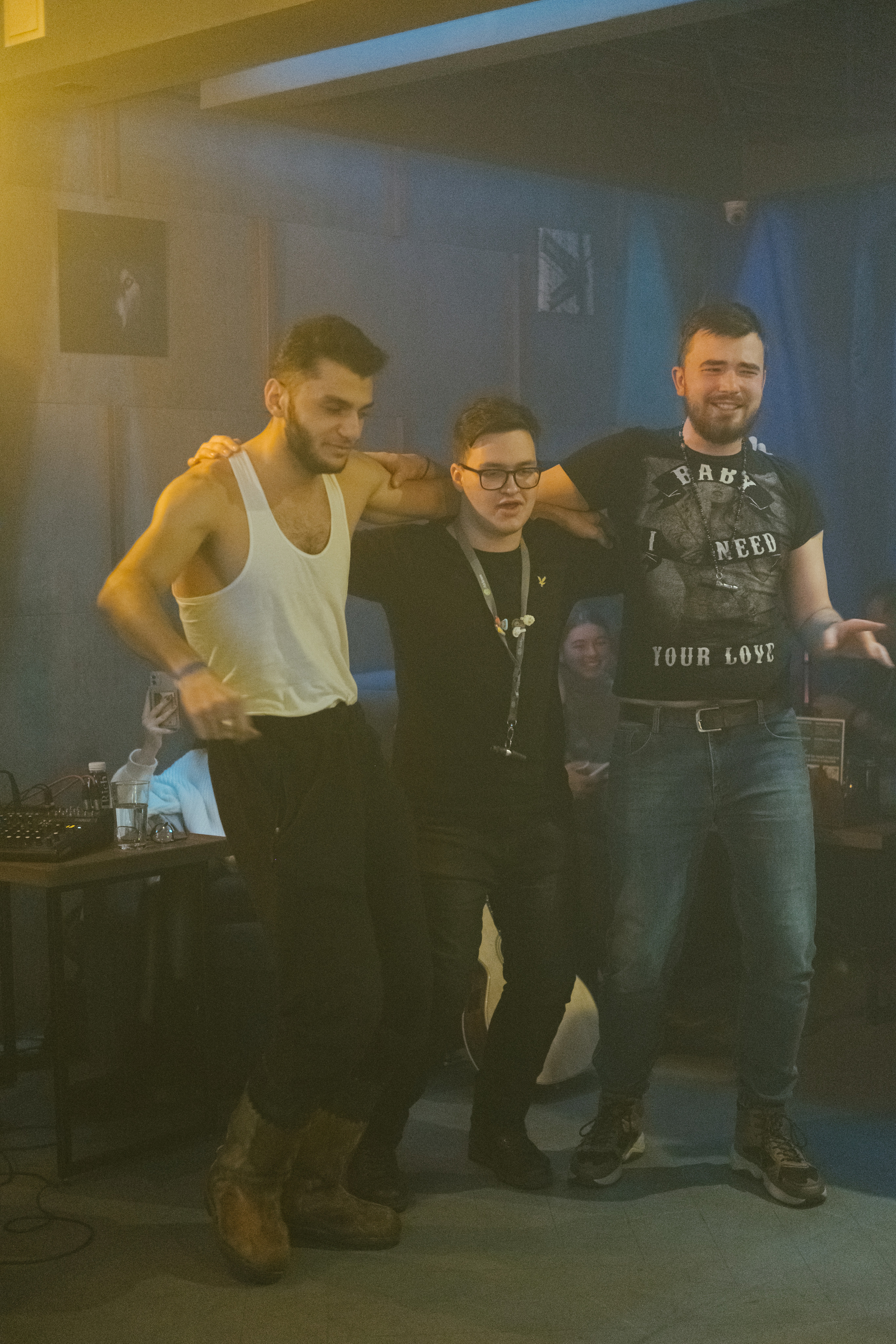 Концерт в кальянной Мистери. Фотограф в Иркутске Анна Мирошникова