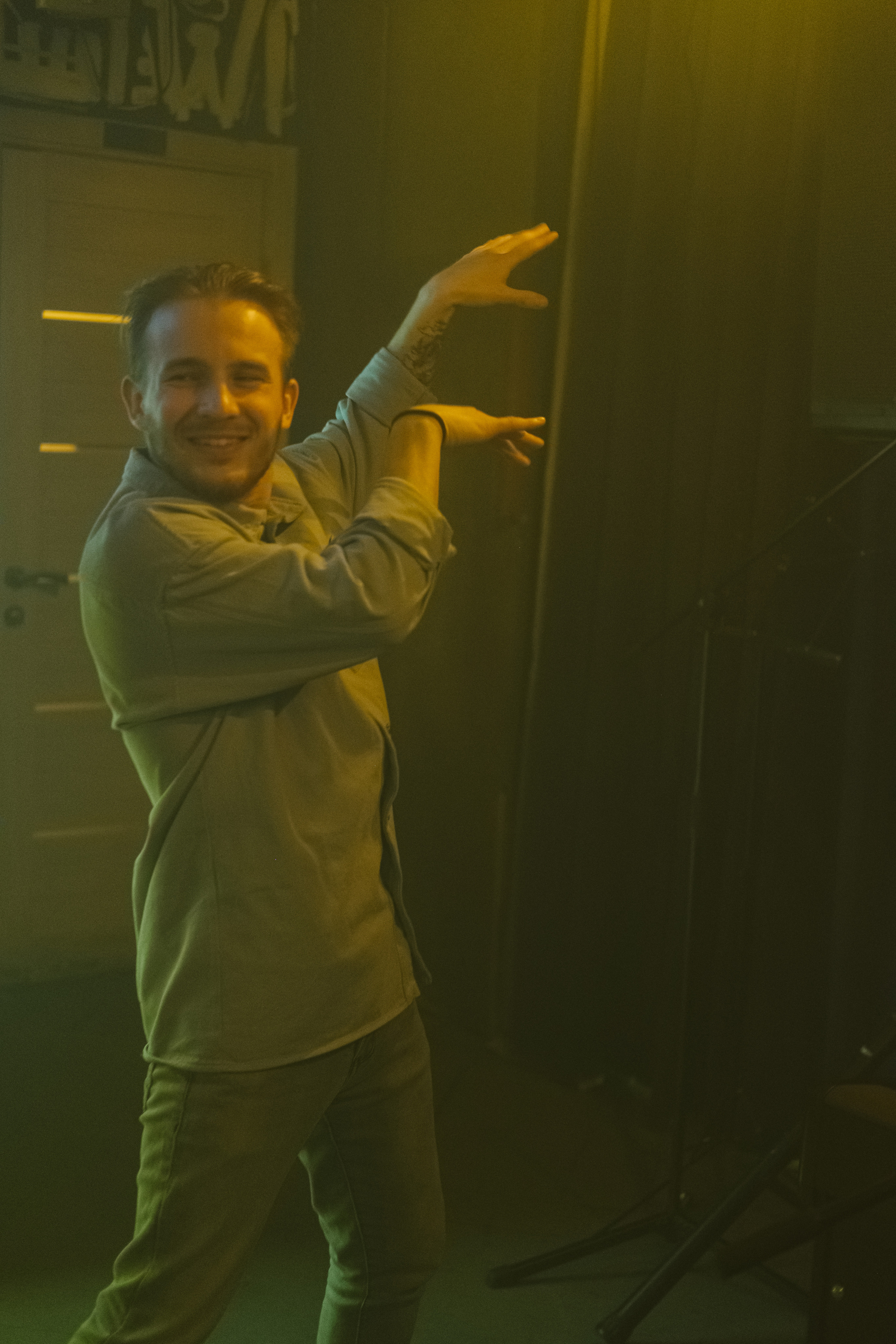 Концерт в кальянной Мистери. Фотограф в Иркутске Анна Мирошникова