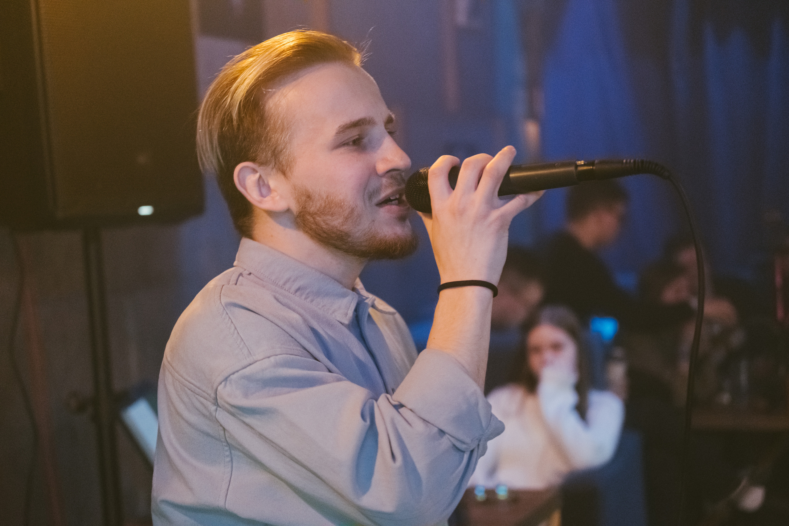 Концерт в кальянной Мистери. Фотограф в Иркутске Анна Мирошникова