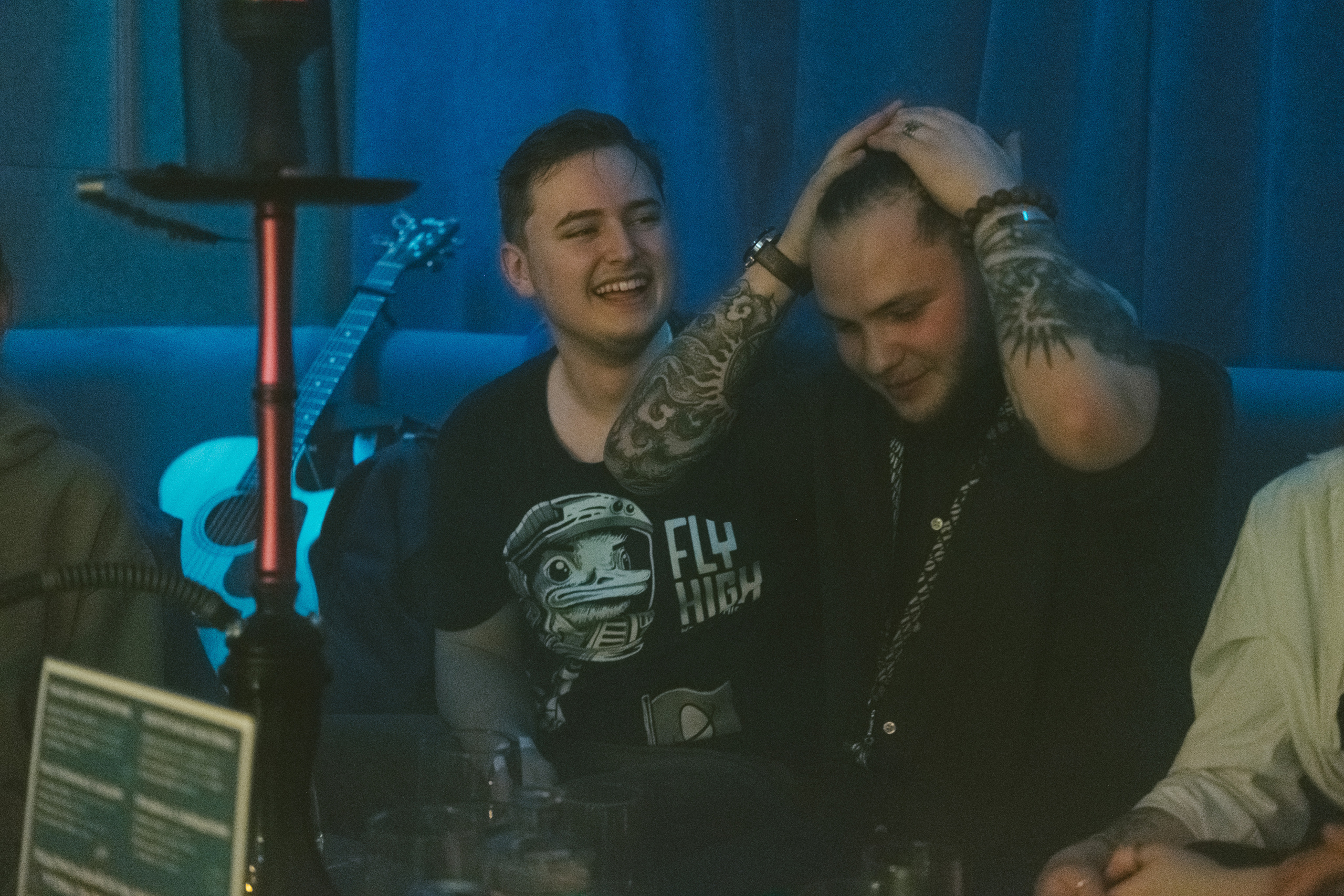 Концерт в кальянной Мистери. Фотограф в Иркутске Анна Мирошникова