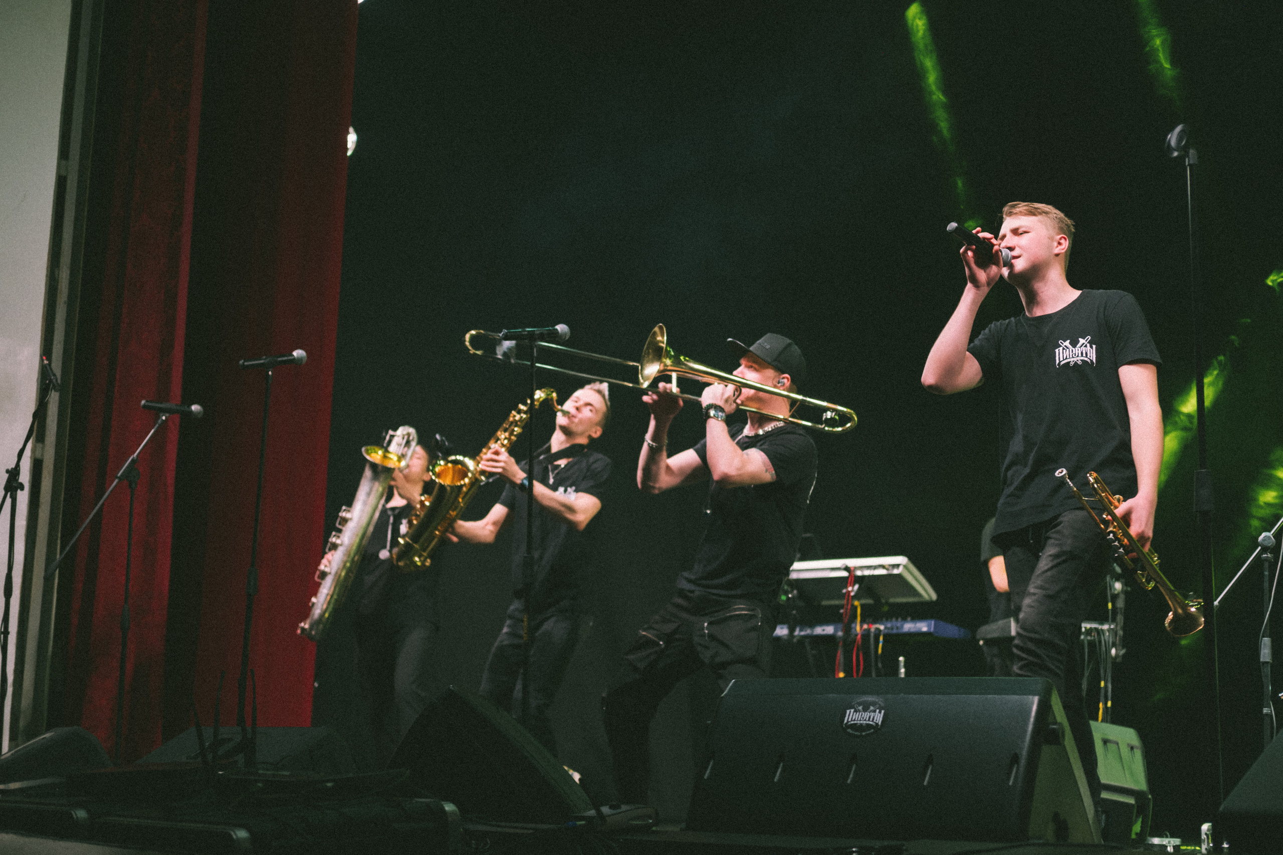 Концерт музыкальной группы. Фотограф в Иркутске Анна Мирошникова