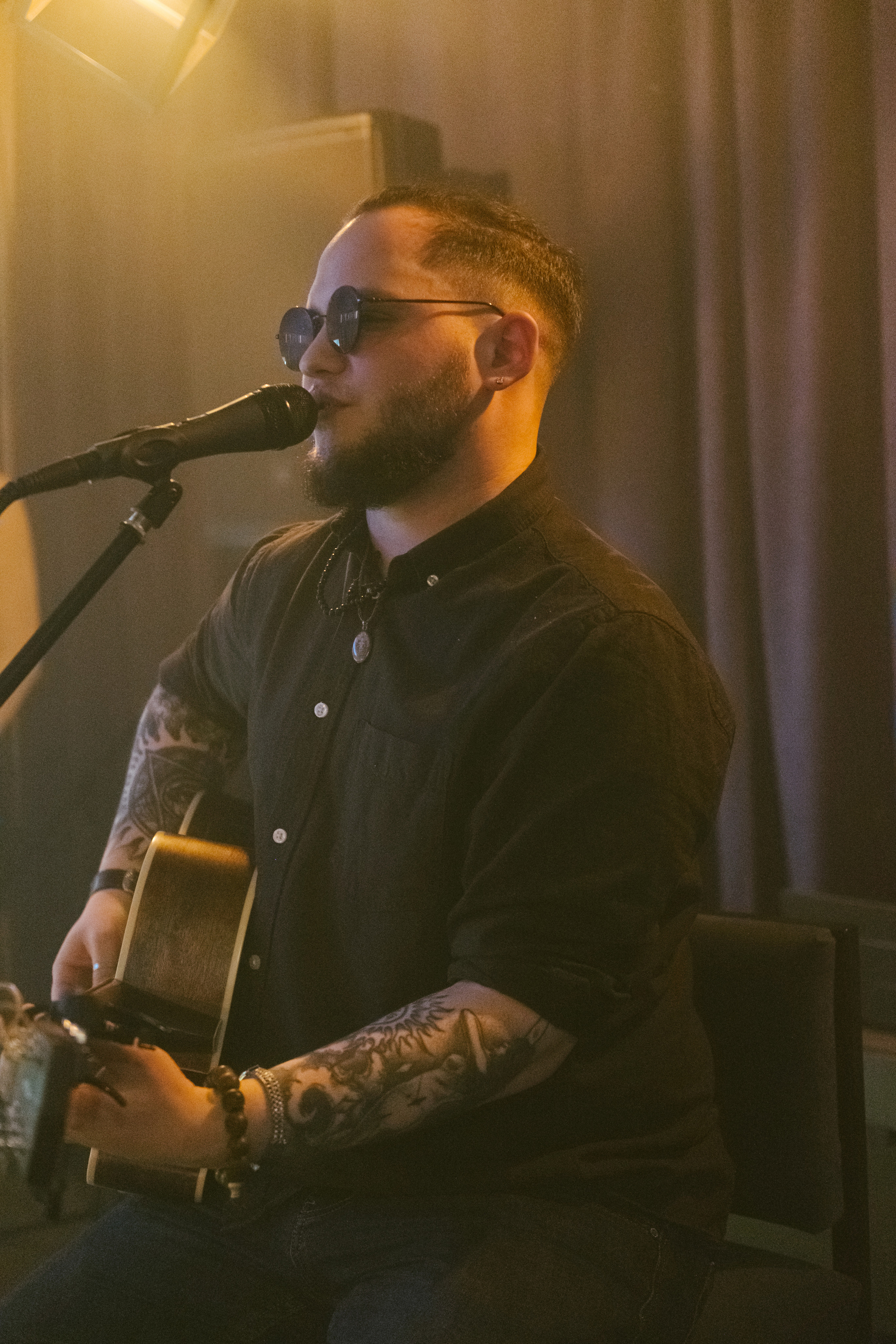 Концерт в кальянной Мистери. Фотограф в Иркутске Анна Мирошникова