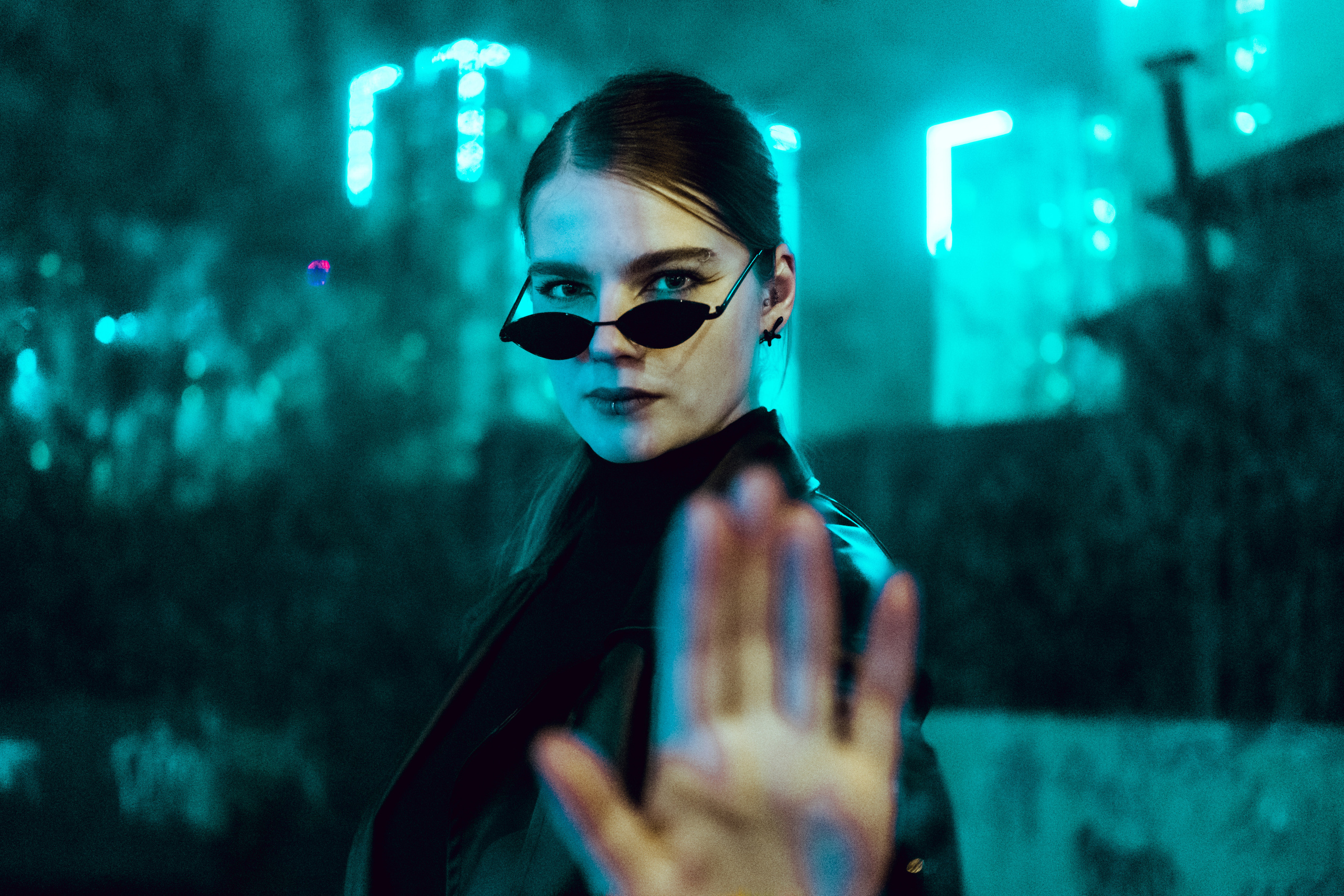 Аня в стиле матрица. Фотограф в Иркутске Анна Мирошникова