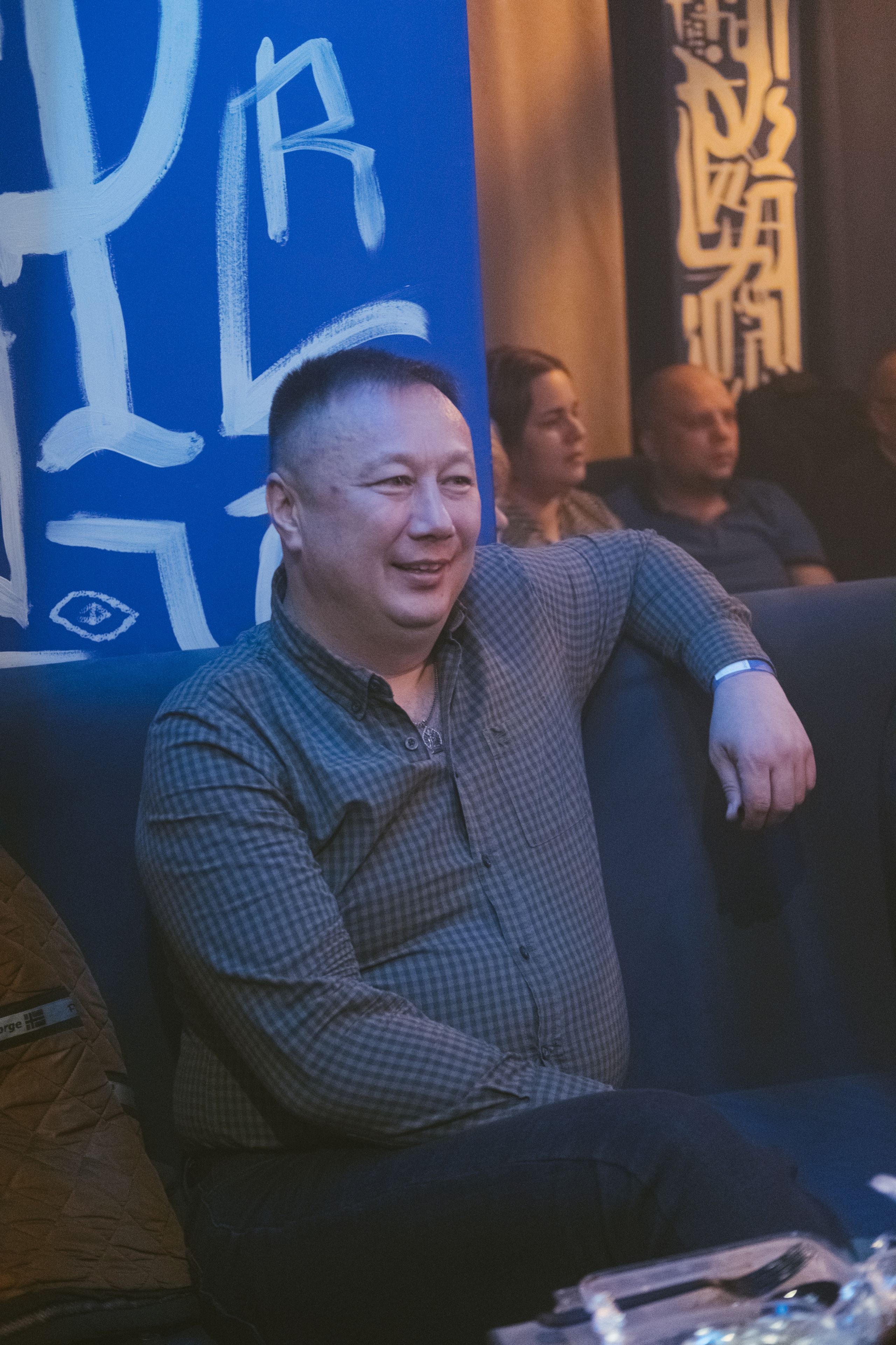 Концерт в кальянной Мистери. Фотограф в Иркутске Анна Мирошникова