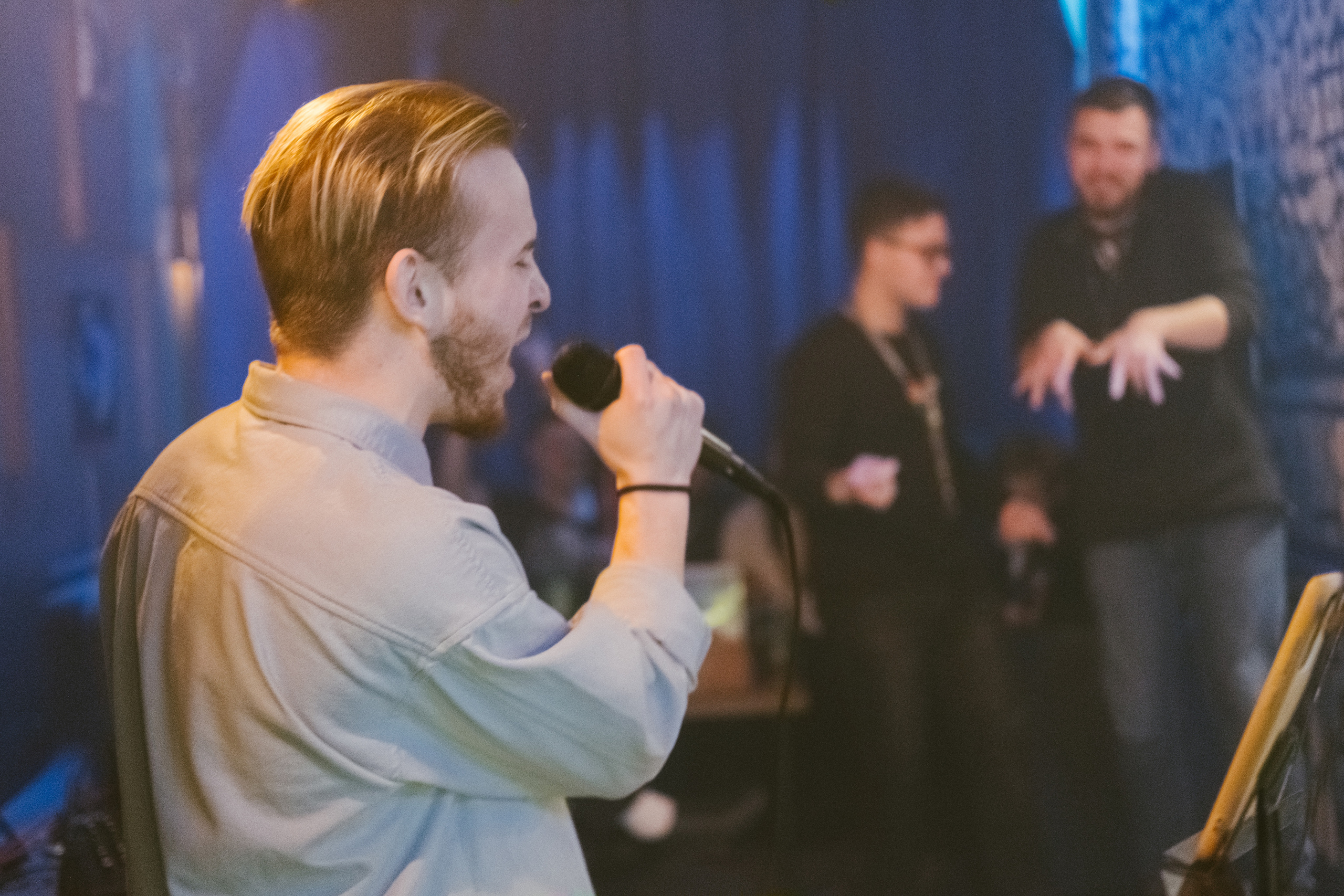 Концерт в кальянной Мистери. Фотограф в Иркутске Анна Мирошникова