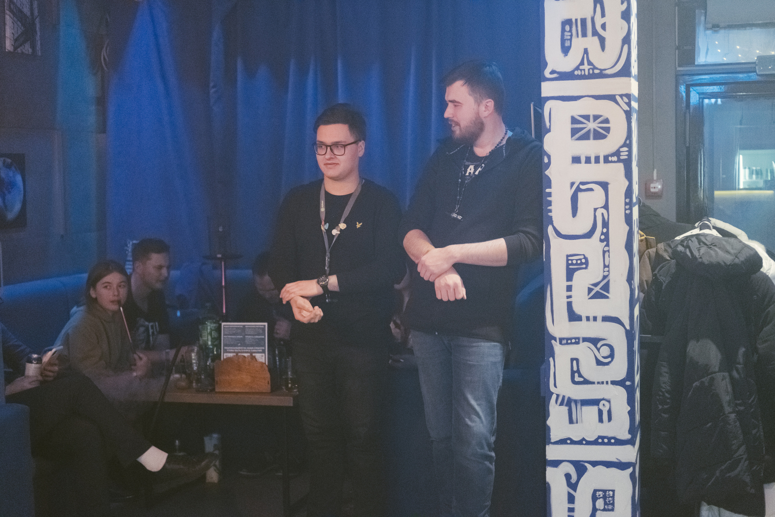 Концерт в кальянной Мистери. Фотограф в Иркутске Анна Мирошникова