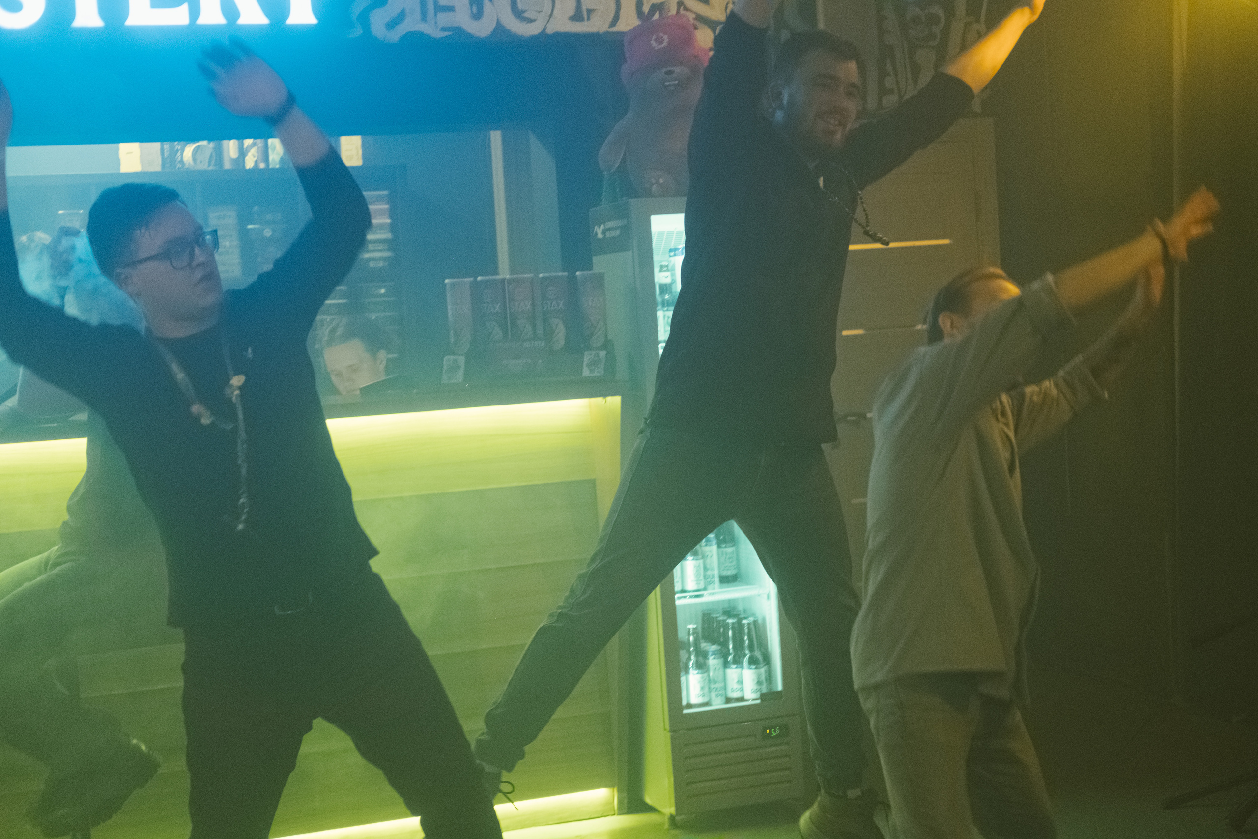 Концерт в кальянной Мистери. Фотограф в Иркутске Анна Мирошникова