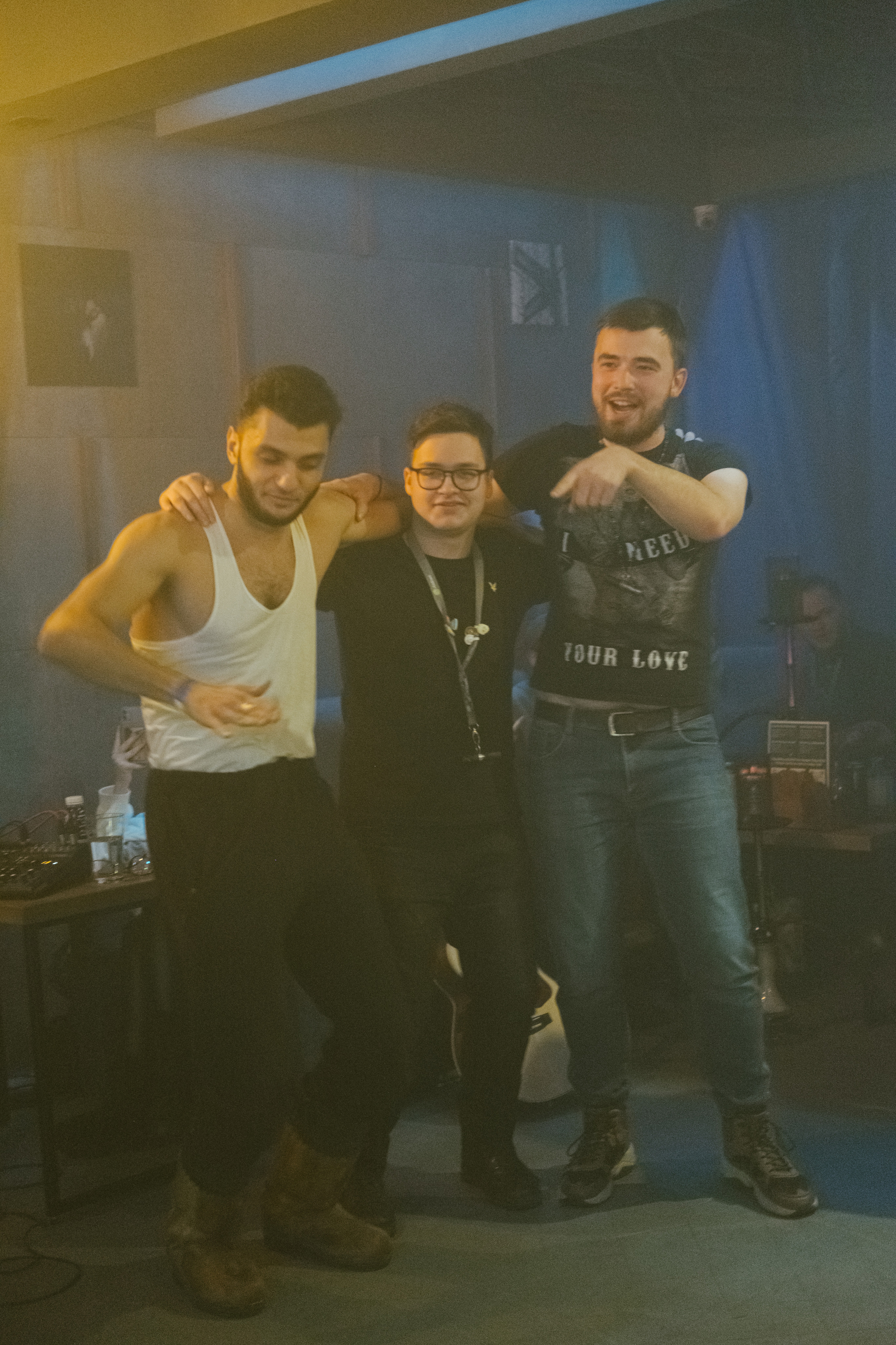 Концерт в кальянной Мистери. Фотограф в Иркутске Анна Мирошникова