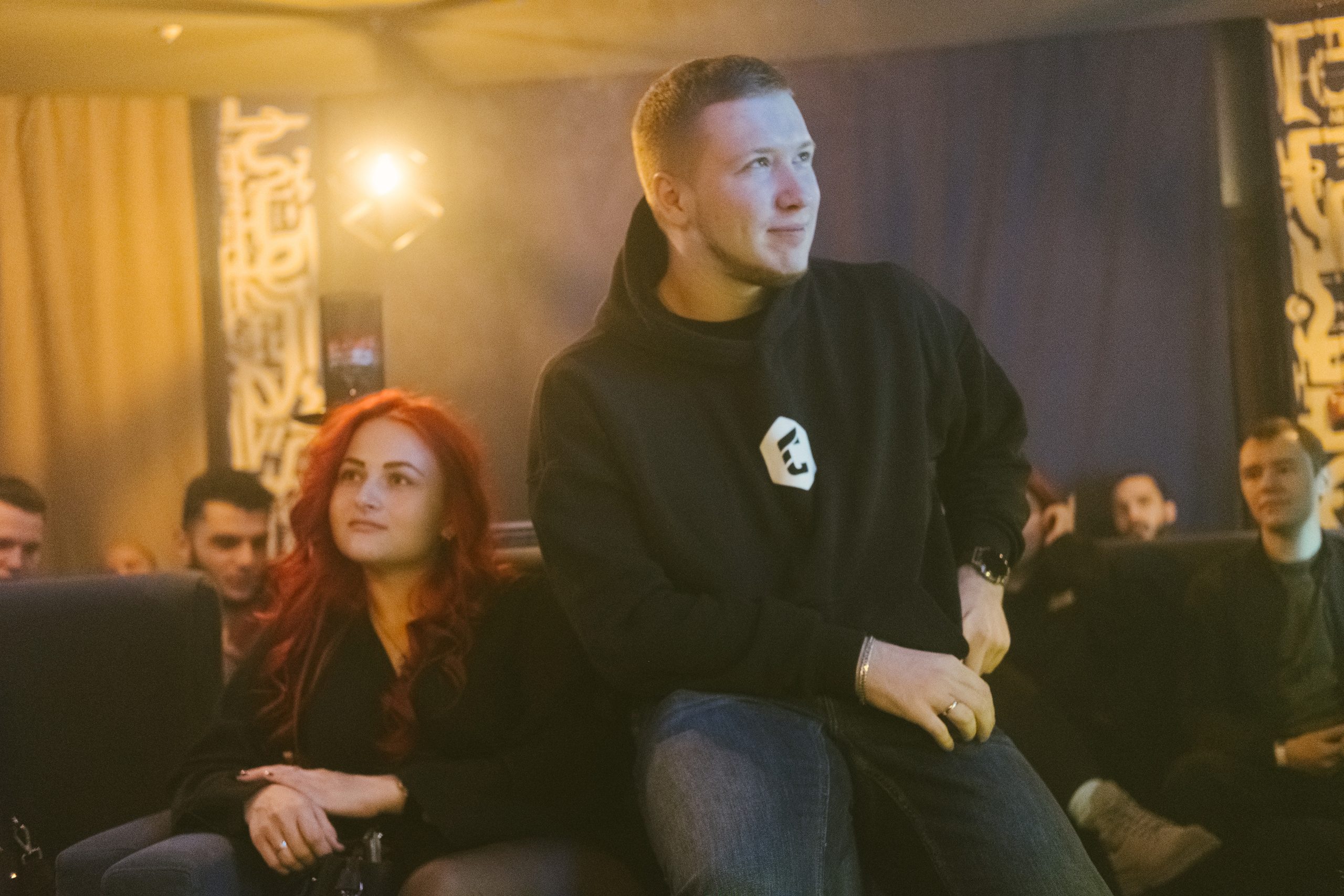 Концерт в кальянной Мистери. Фотограф в Иркутске Анна Мирошникова