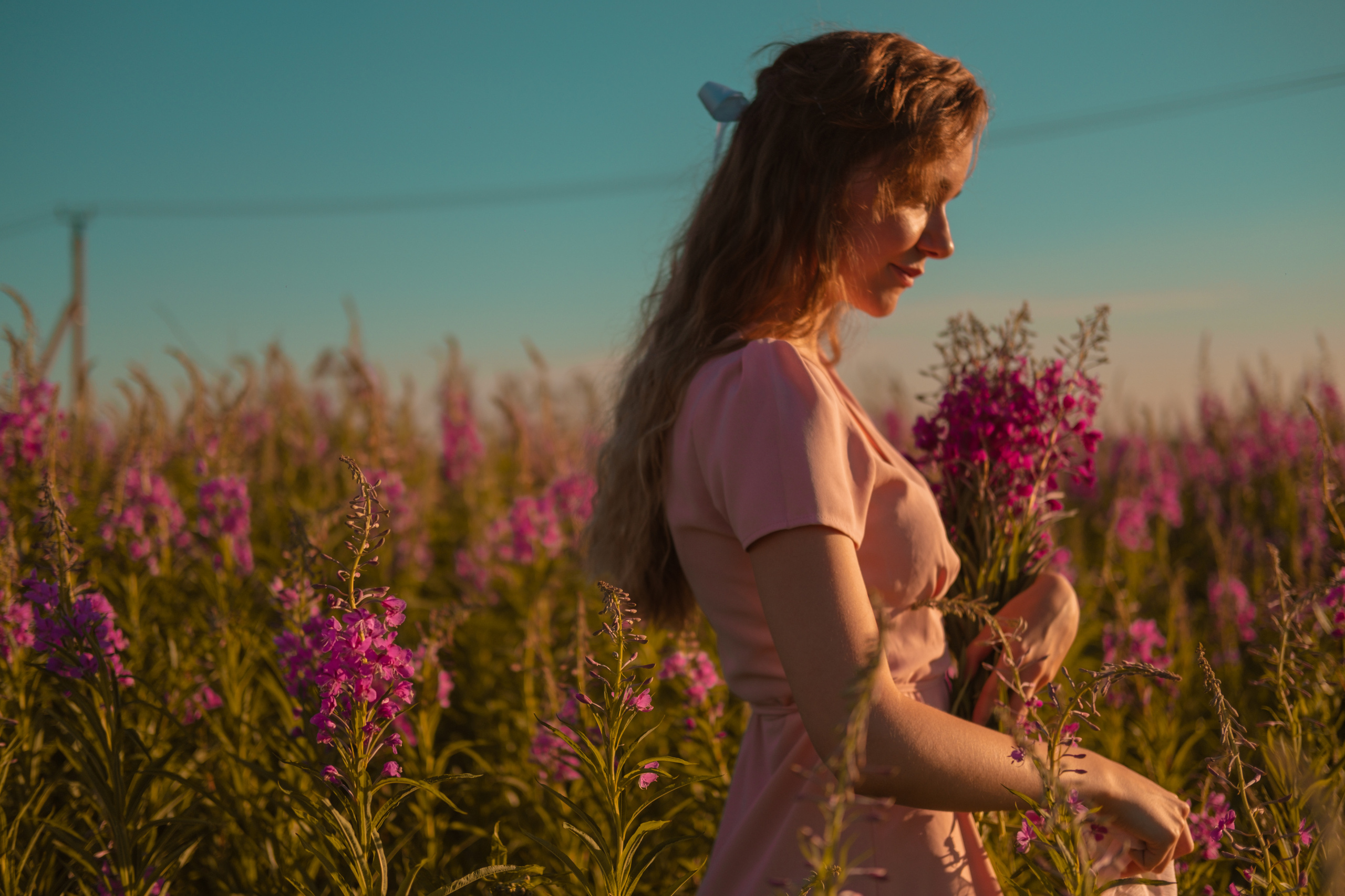 Танюша в поле цветов. Фотограф в Иркутске Анна Мирошникова