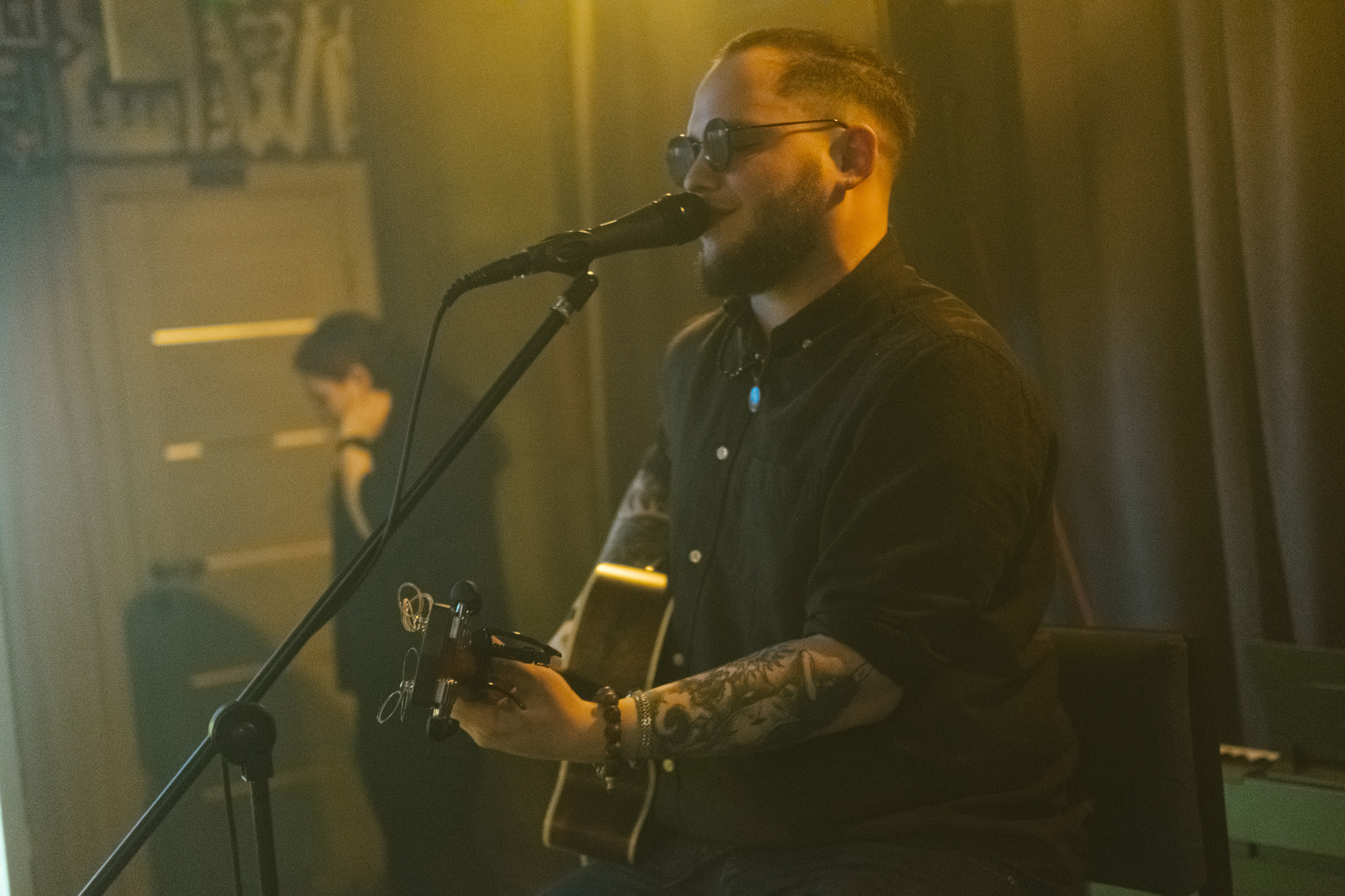 Концерт в кальянной Мистери. Фотограф в Иркутске Анна Мирошникова