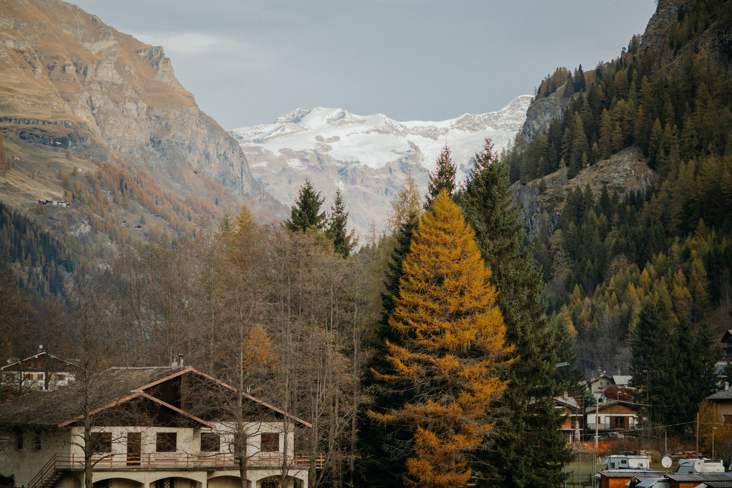 Mountains wedding. Photographer Vasilisa Gordeeva