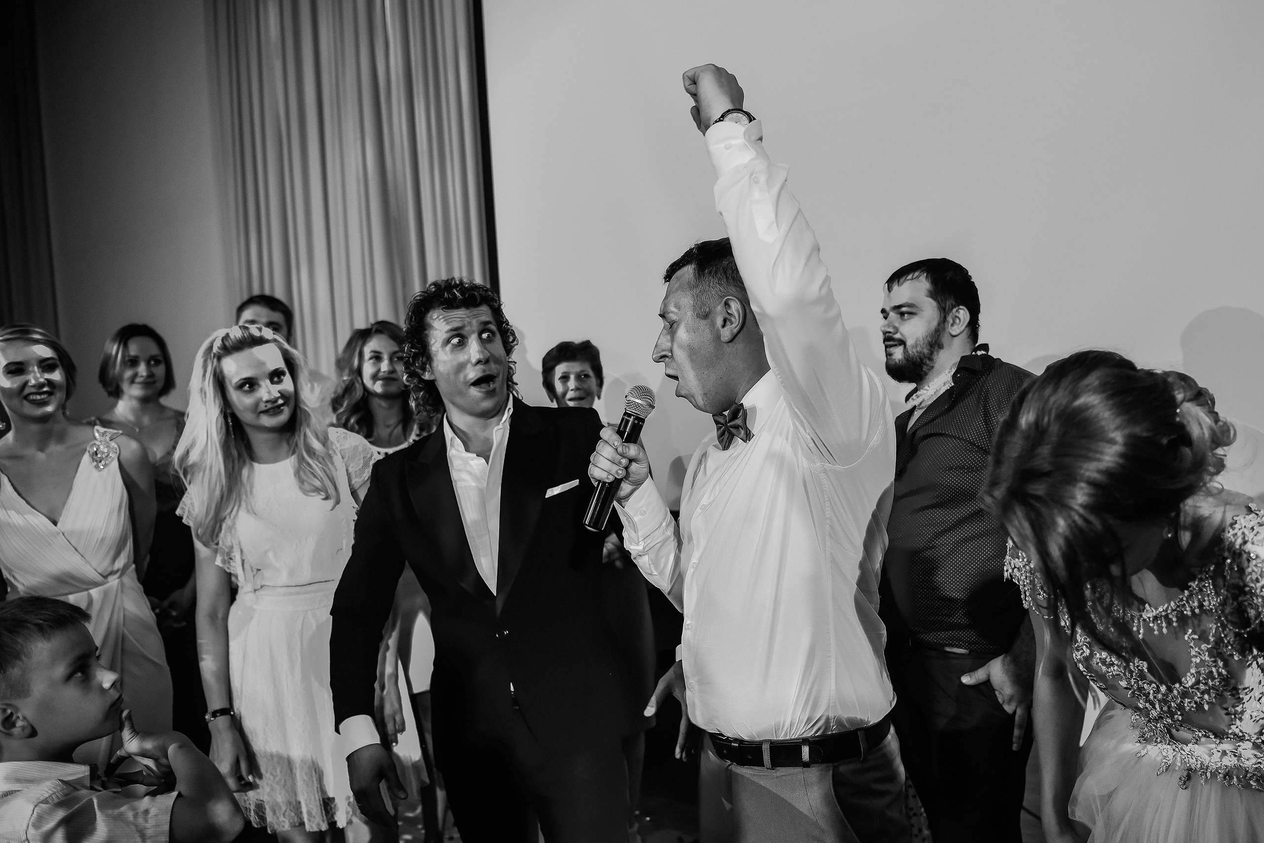 💐 Радик и Яна — душевная загородная свадьба в Villatic | Теплые фото под Красноярском. 📸 Свадебный и семейный фотограф в Красноярске Тихомиров Евгений | 17 лет опыта | 800+ свадеб