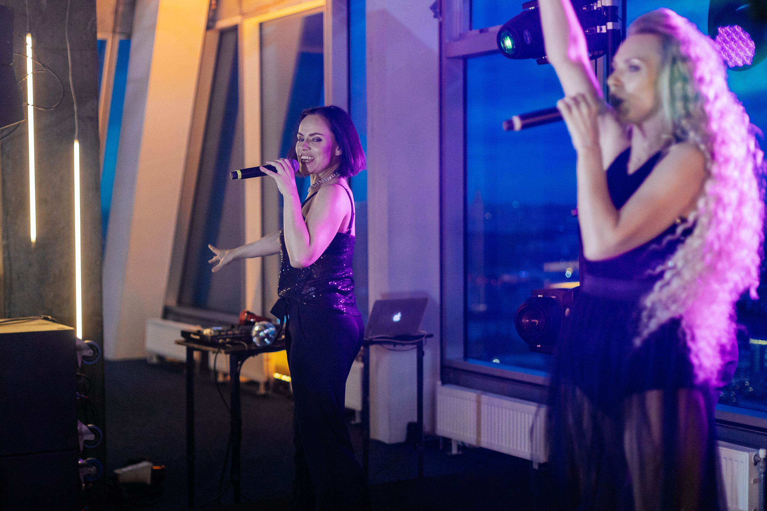 Backstage на вечеринке 90's в Moscow City. Свадебный и портретный фотограф в Королёве Сергей Чихарев