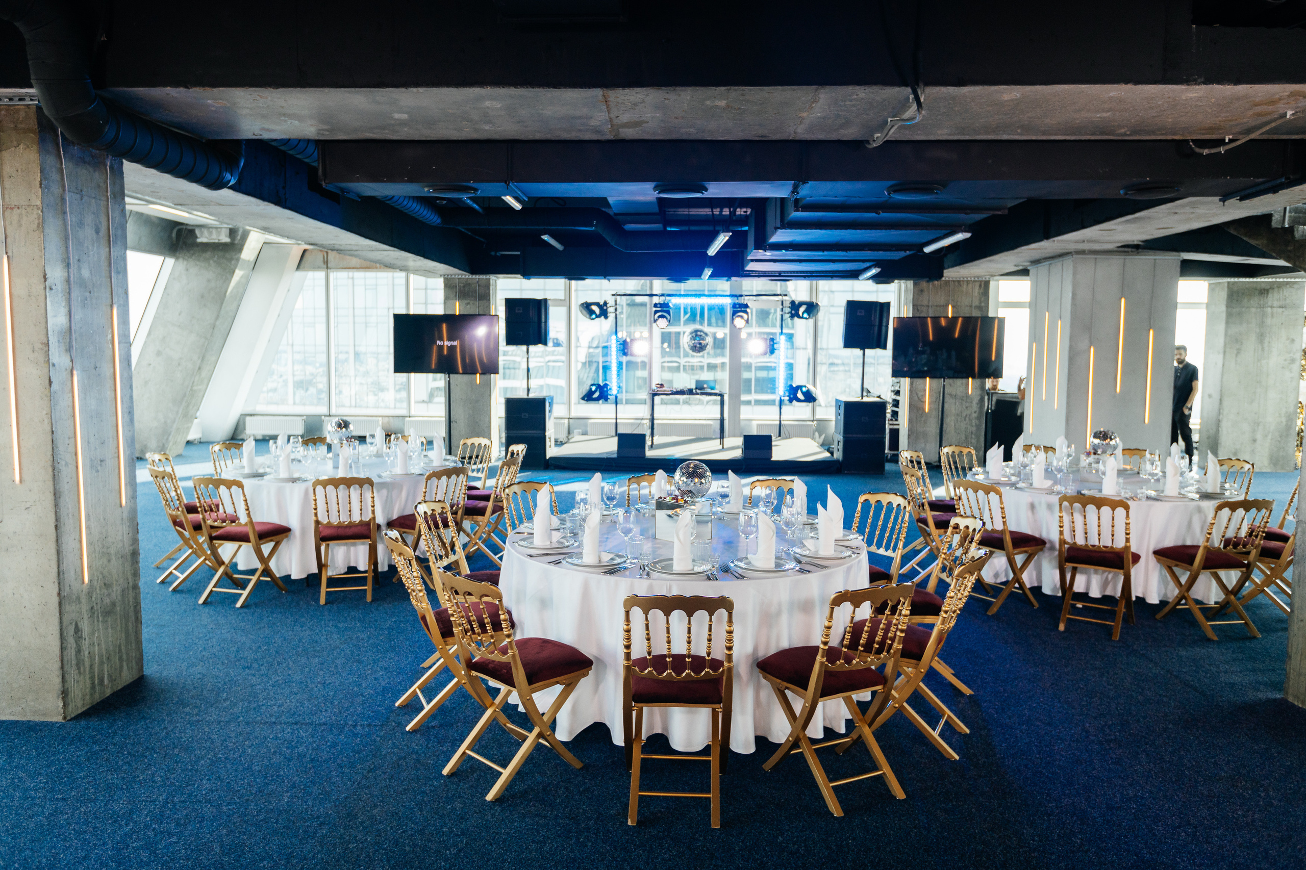 Backstage на вечеринке 90's в Moscow City. Свадебный и портретный фотограф в Королёве Сергей Чихарев