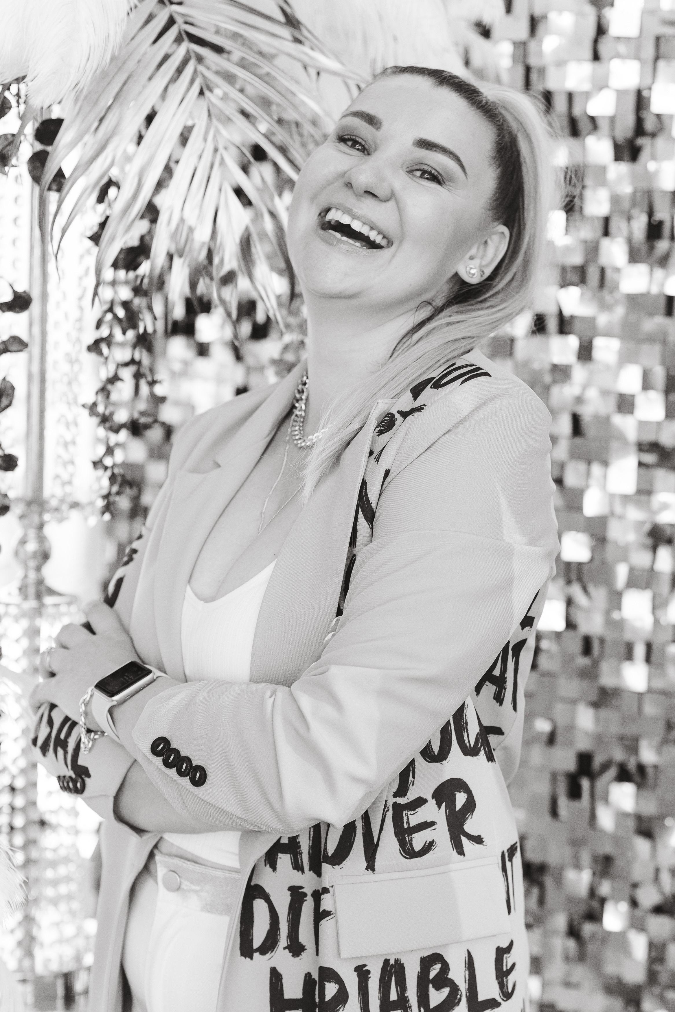 Backstage на вечеринке 90's в Moscow City. Свадебный и портретный фотограф в Королёве Сергей Чихарев