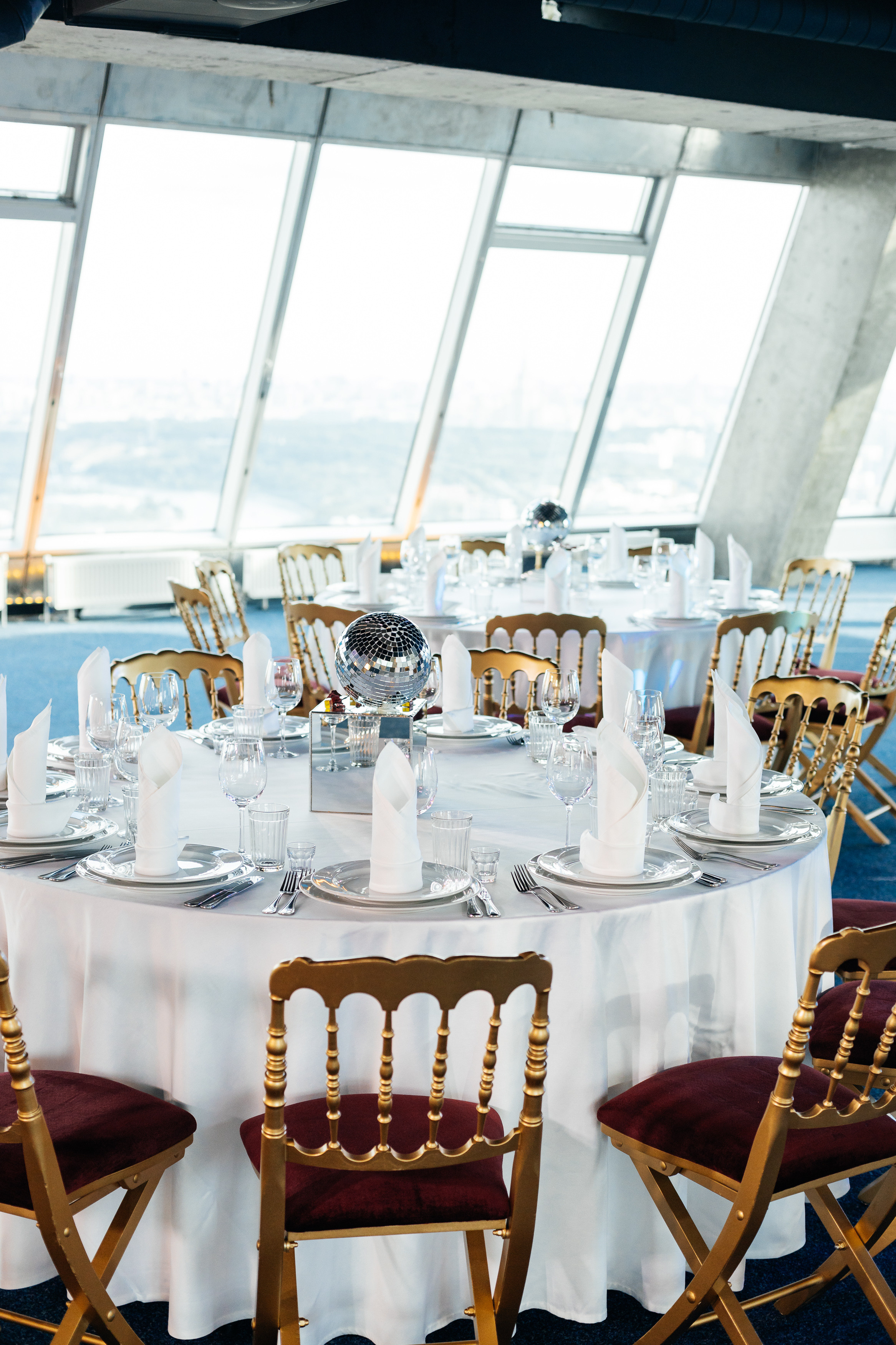 Backstage на вечеринке 90's в Moscow City. Свадебный и портретный фотограф в Королёве Сергей Чихарев