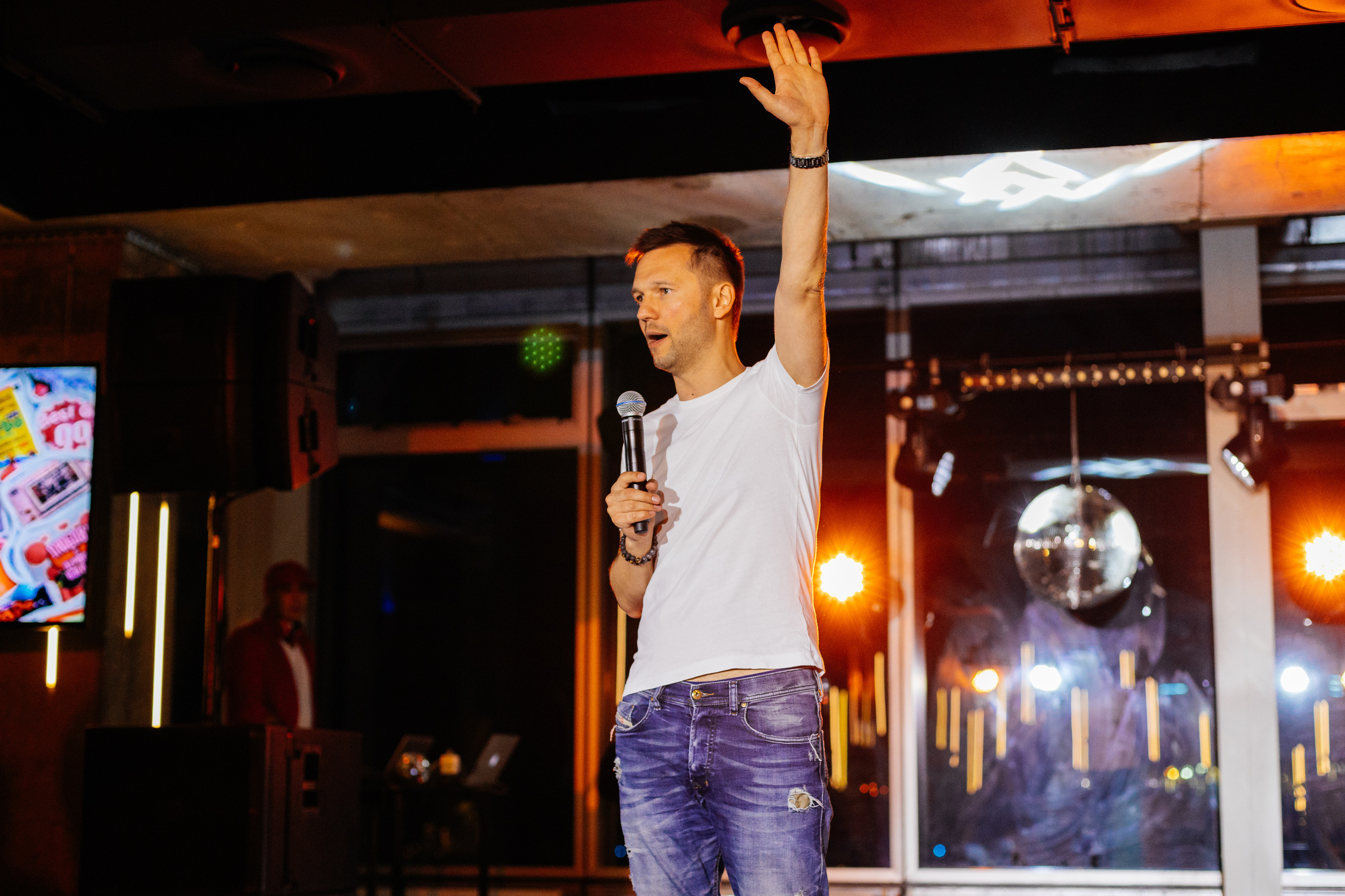 Backstage на вечеринке 90's в Moscow City. Свадебный и портретный фотограф в Королёве Сергей Чихарев