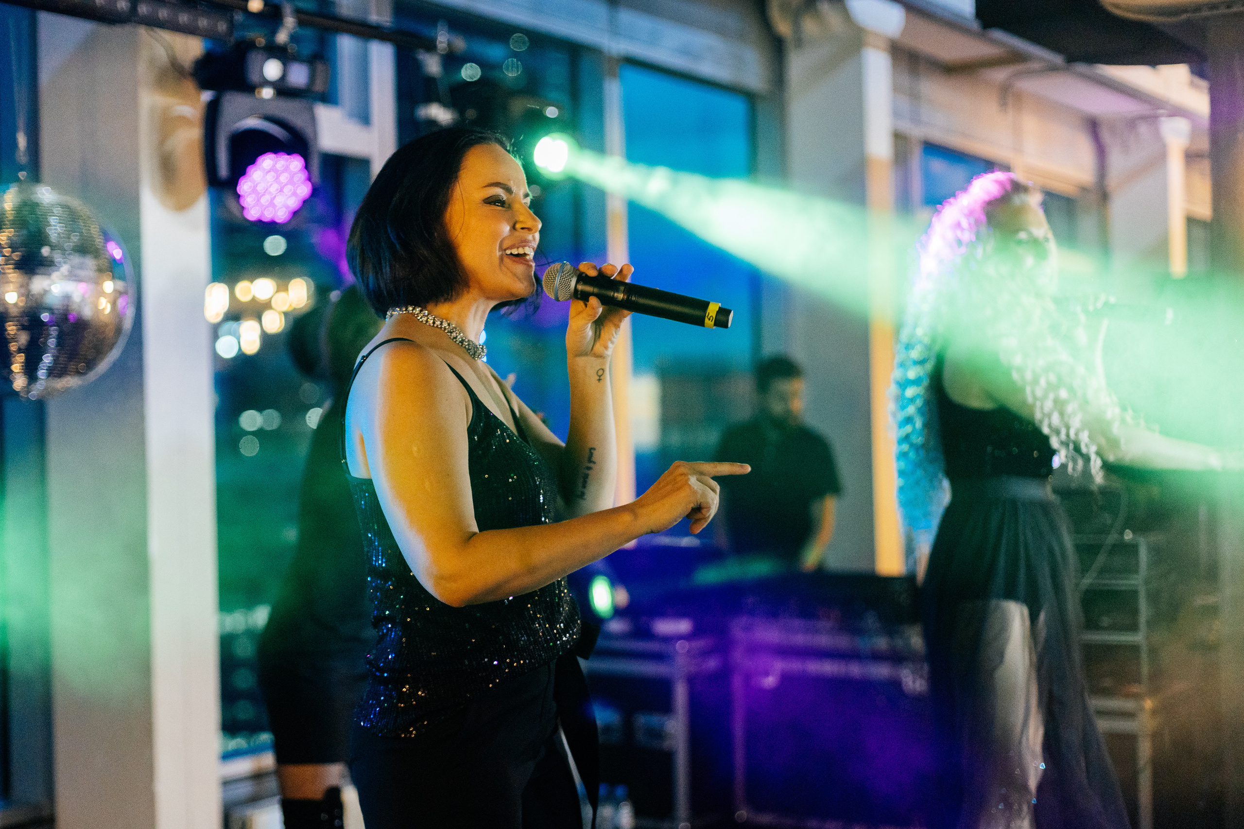 Backstage на вечеринке 90's в Moscow City. Свадебный и портретный фотограф в Королёве Сергей Чихарев