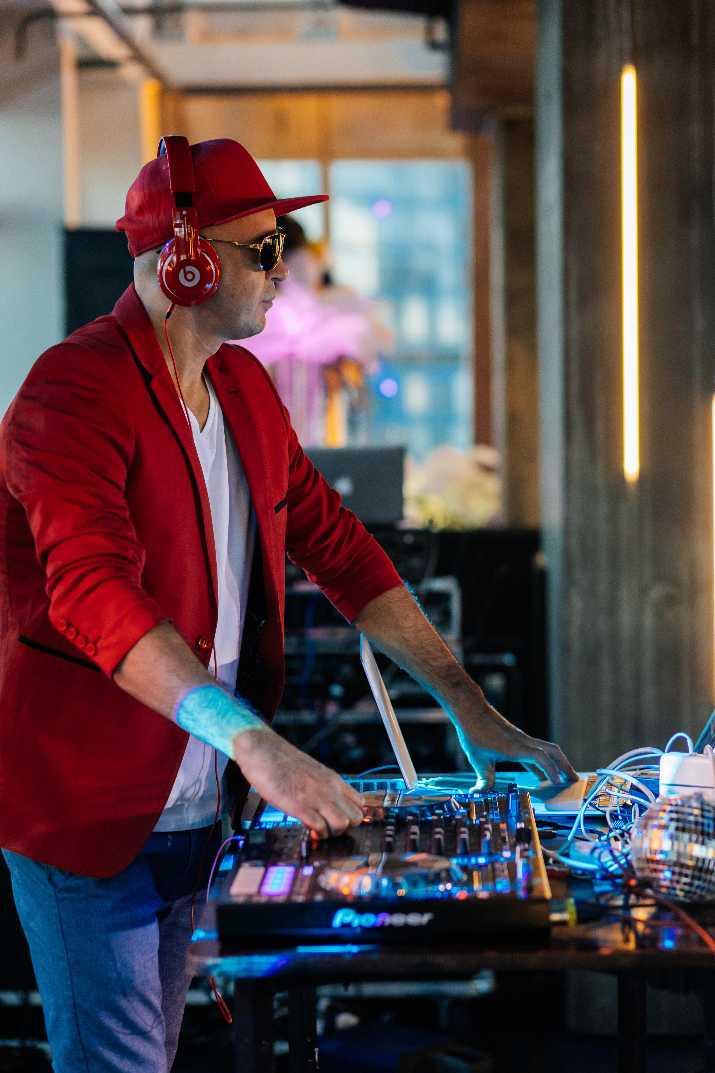 Backstage на вечеринке 90's в Moscow City. Свадебный и портретный фотограф в Королёве Сергей Чихарев