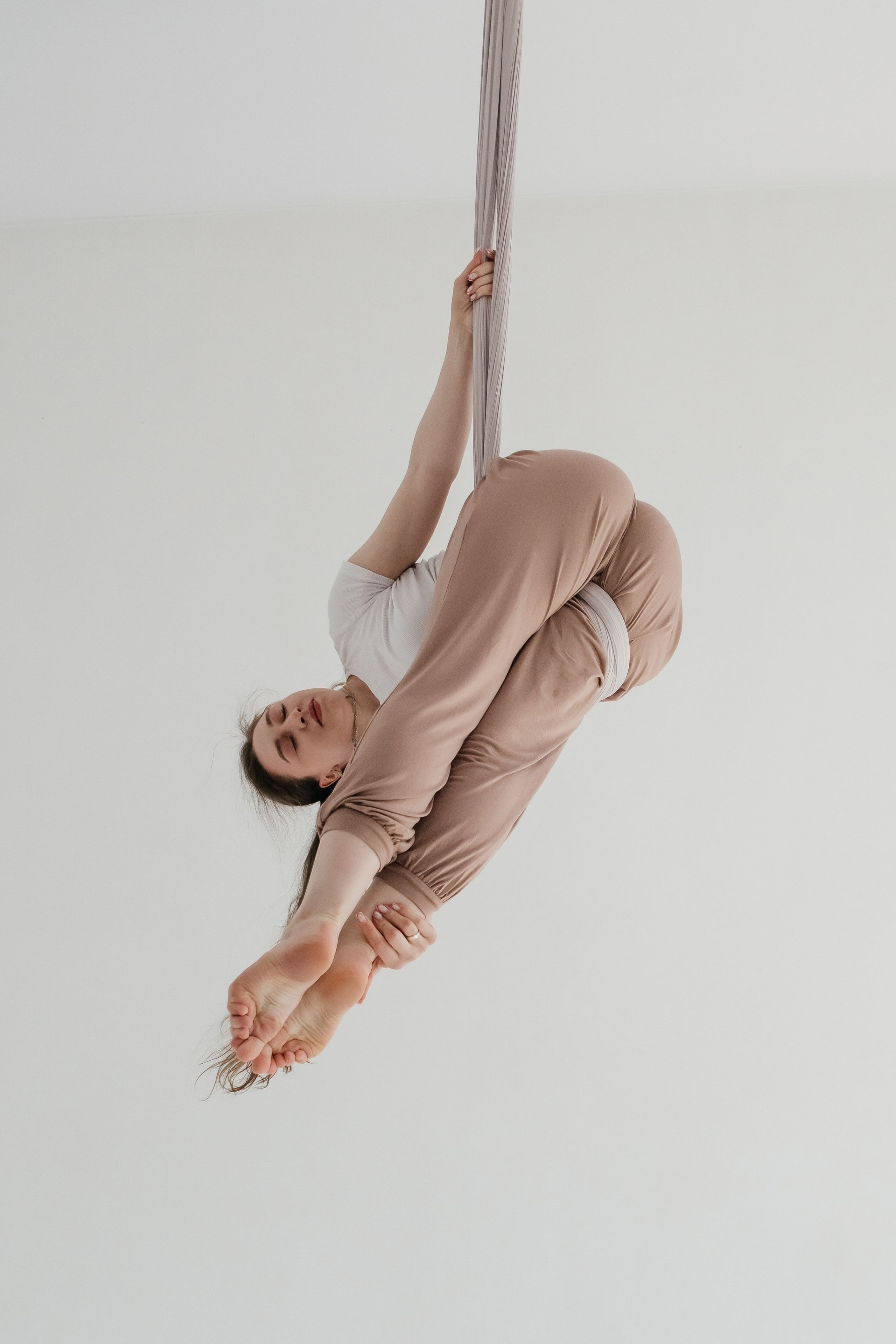 Студия Дыши. Фотограф Ярмишко Дарья. Выпускные фотокниги