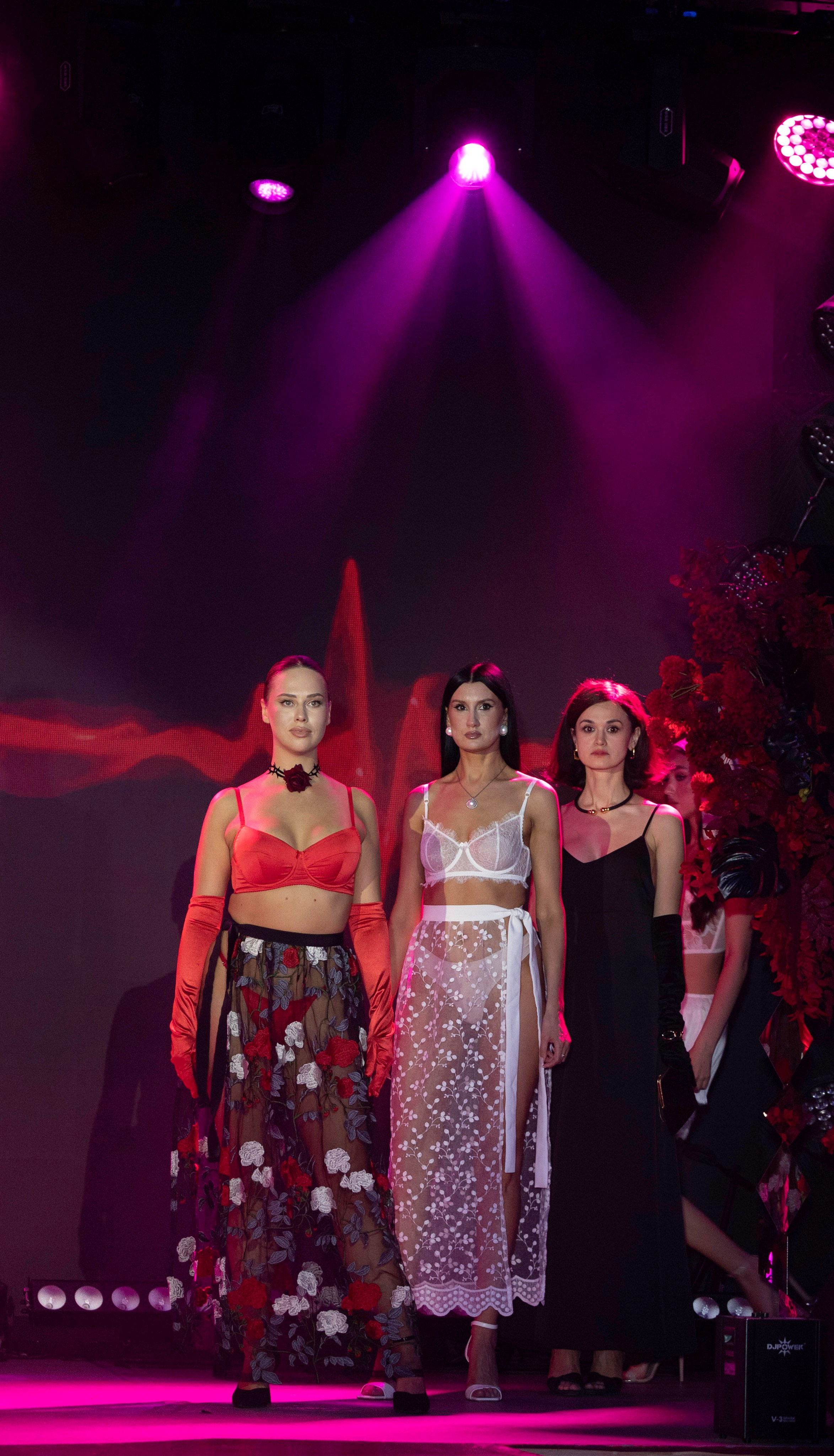 Модный показ «ИСКУШЕНИЕ» Казино Шамбала. Фотограф Olya Posnimay