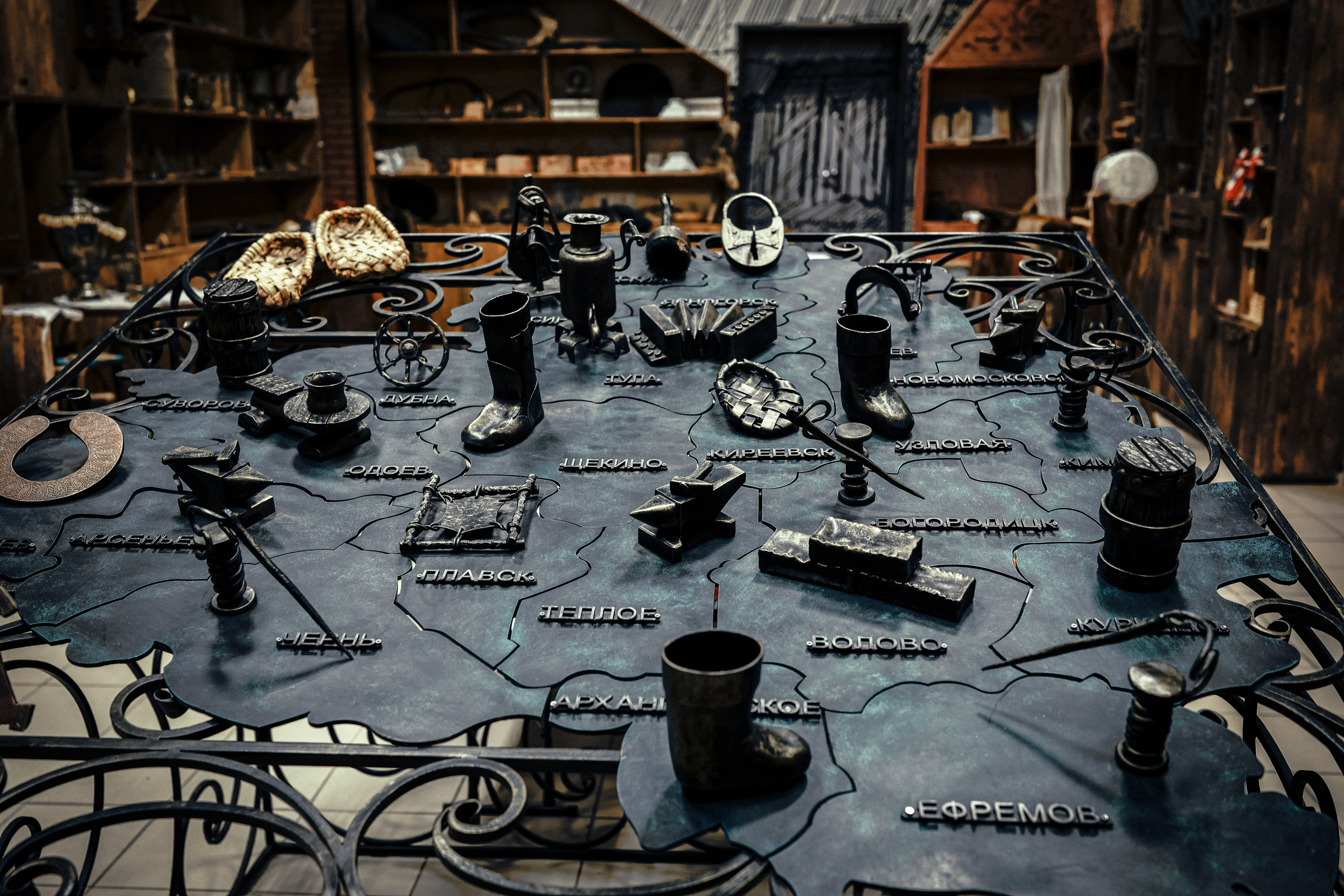 Фоторепортаж с интерактивной лекции Евгения Качурина «История фотокладов», проходившей в творческом пространстве «Девятка»  г. Тула. Фотограф в Туле — Борисов Николай