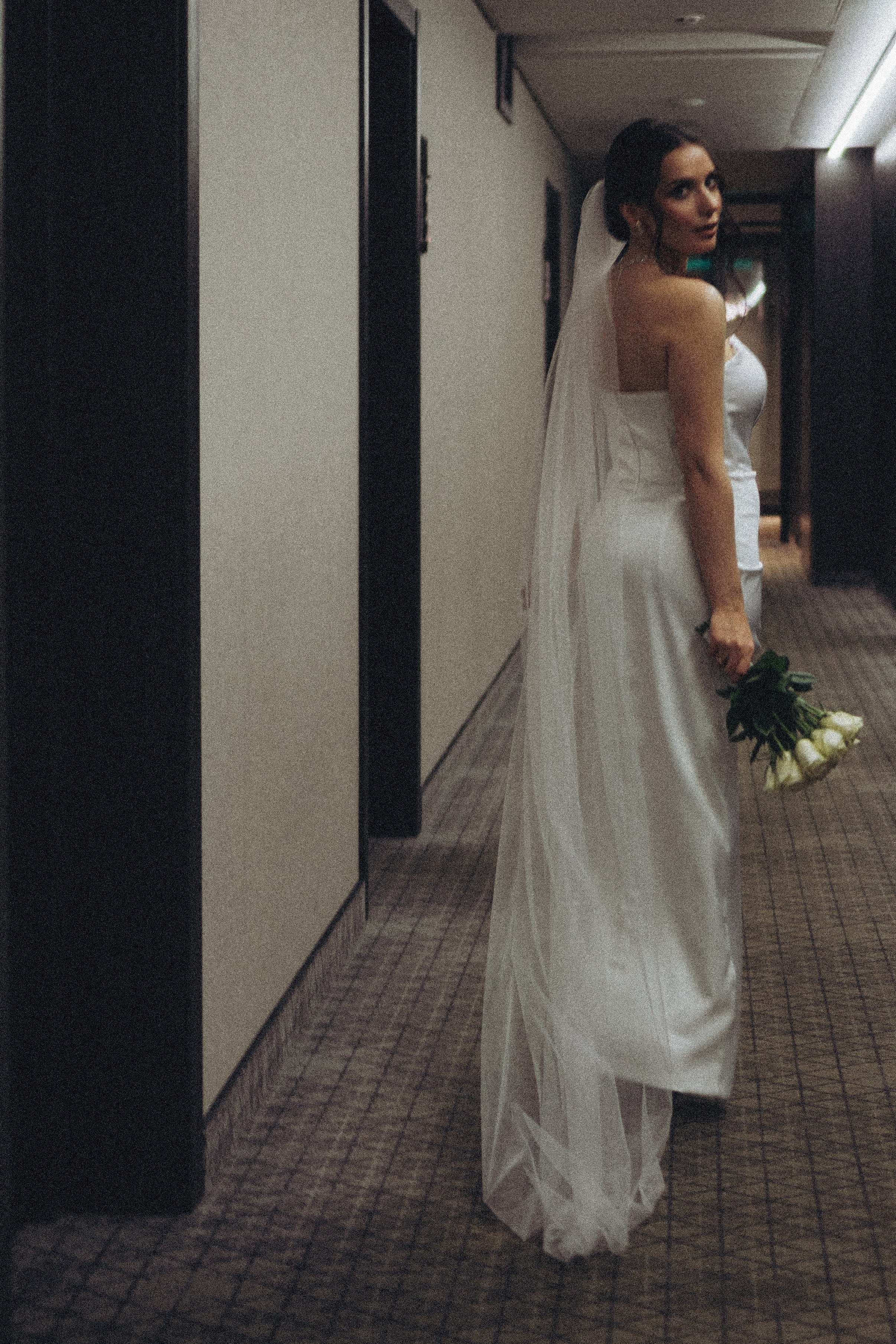 СВАДЕБНАЯ СЬЕМКА СБОРОВ ЖЕНИХА И НЕВЕСТЫ В ОТЕЛЕ И ТАКЖЕ ФОТОСЕССИИЯ В ОТЕЛЕЕ МЕГАПОЛИС БРЯНСК. Профессиональный фотограф, Санкт-Петербург — Виктория Богомолова