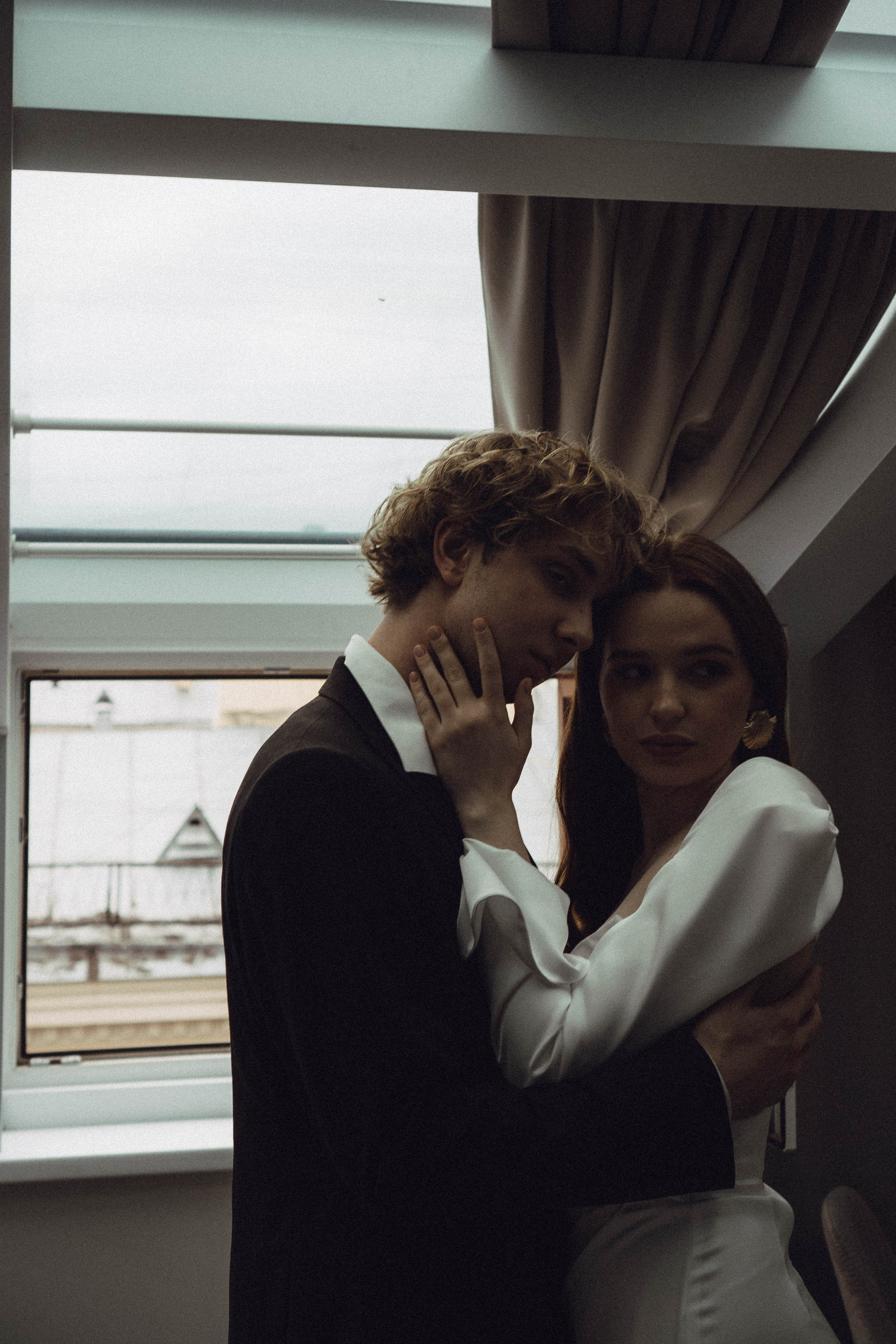 СВАДЕБНАЯ СЬЕМКА В ОТЕЛЕ. СБОРЫ ЖЕНИХА И НЕВЕСТЫ И ТАКЖЕ ТОР И ПОДГОТОВКА К ПРОГУЛКЕ. Профессиональный фотограф, Санкт-Петербург — Виктория Богомолова