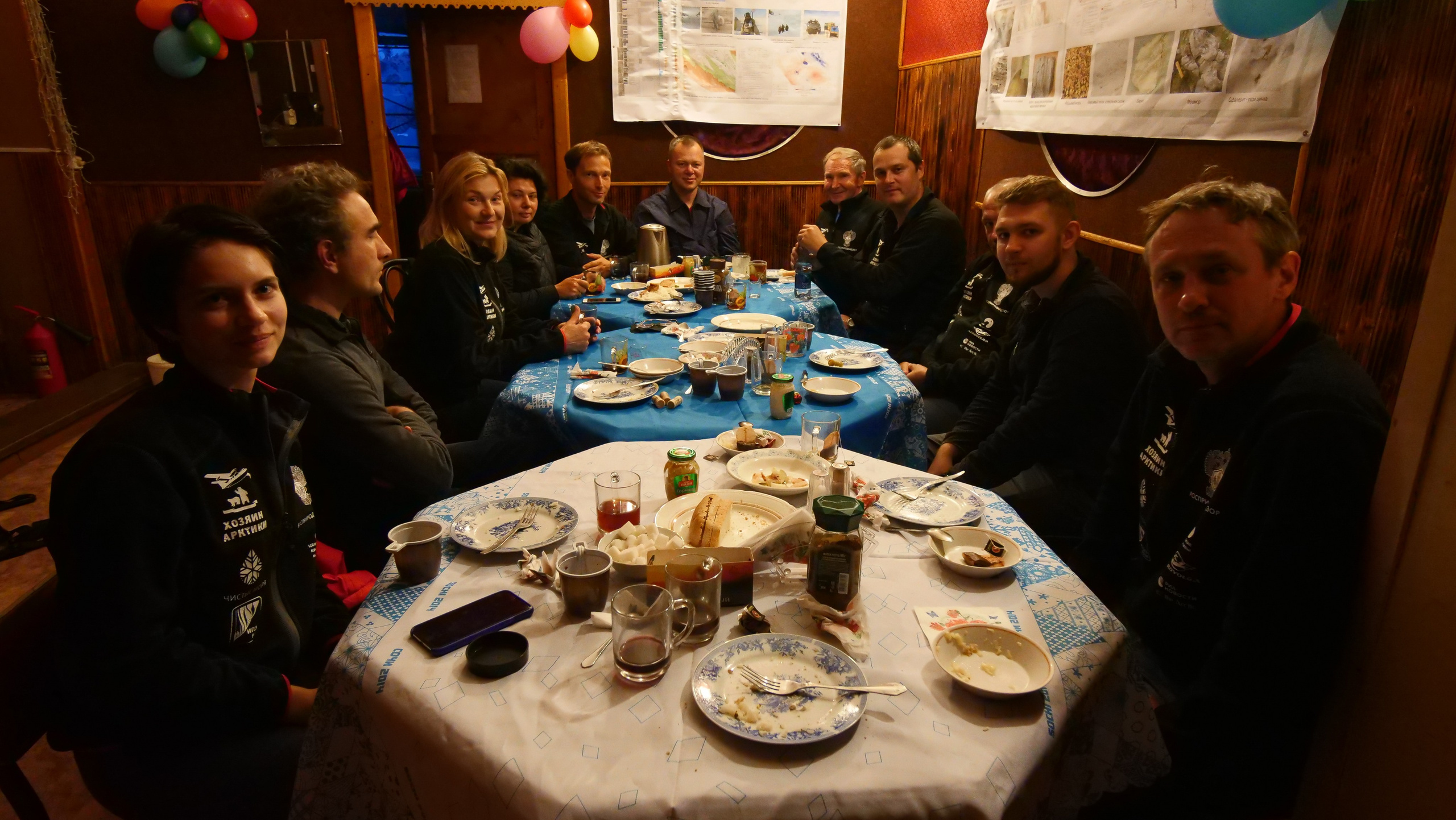 Амдерма — наука (2020 г.). Фотоальбом показывающий увлекательный мир авиации и мир медведей Андрея Иванова