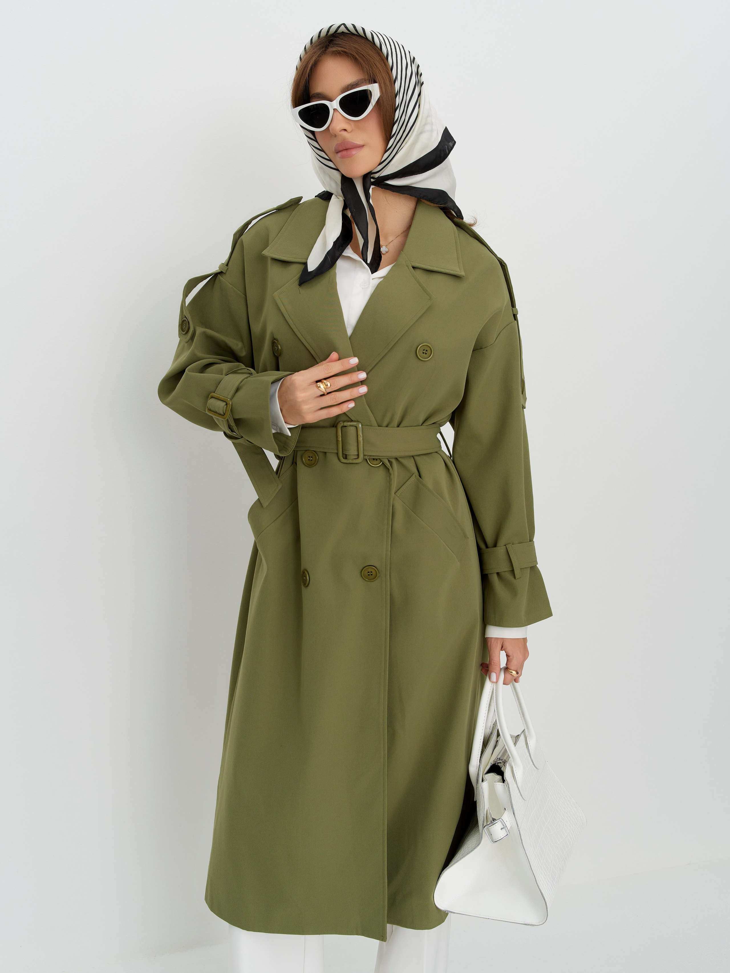 Тренчи. Фотограф для маркетплейсов в Москве