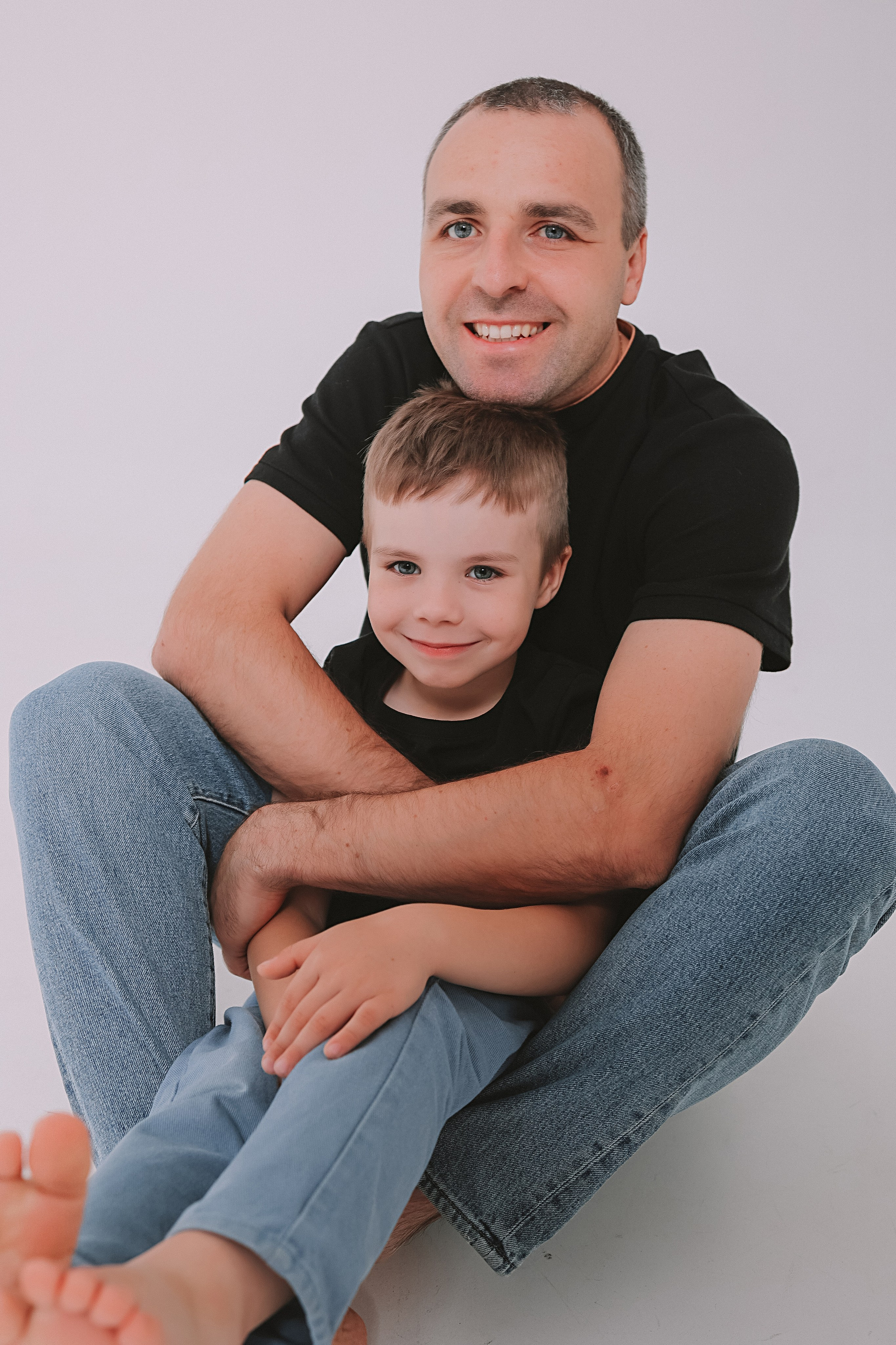 Фататум циклорама и зал. Семейный фотограф Тюмень, фотограф на роды Салмина Мария